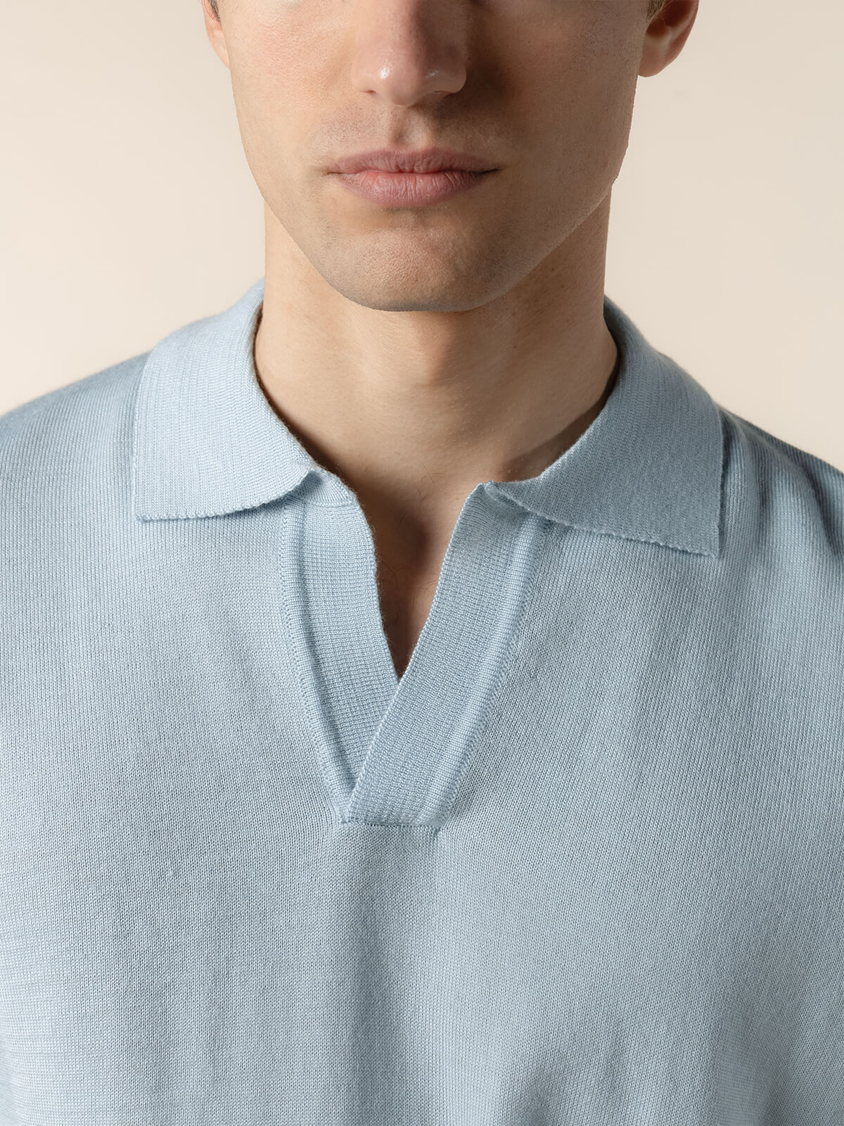 Extrafine Merino Buttonless Polo Cool Blue