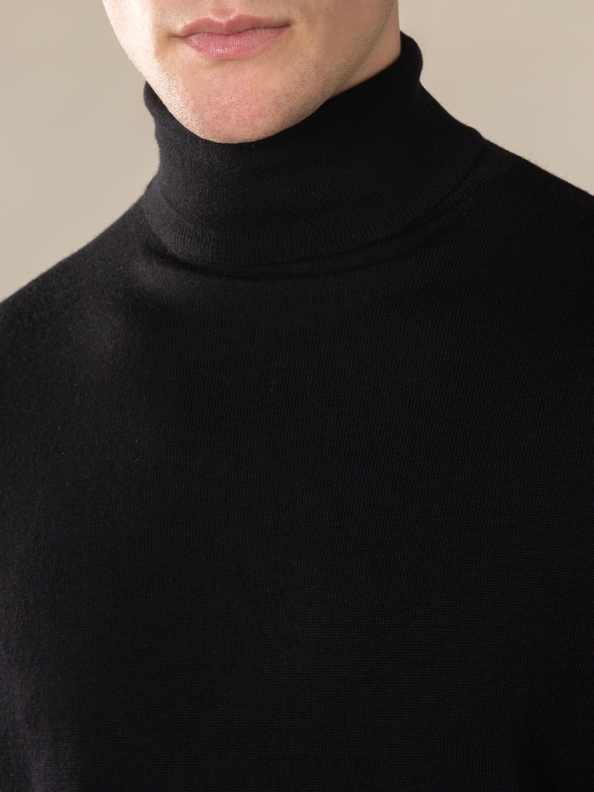 Merino Rollkragenpullover Schwarz