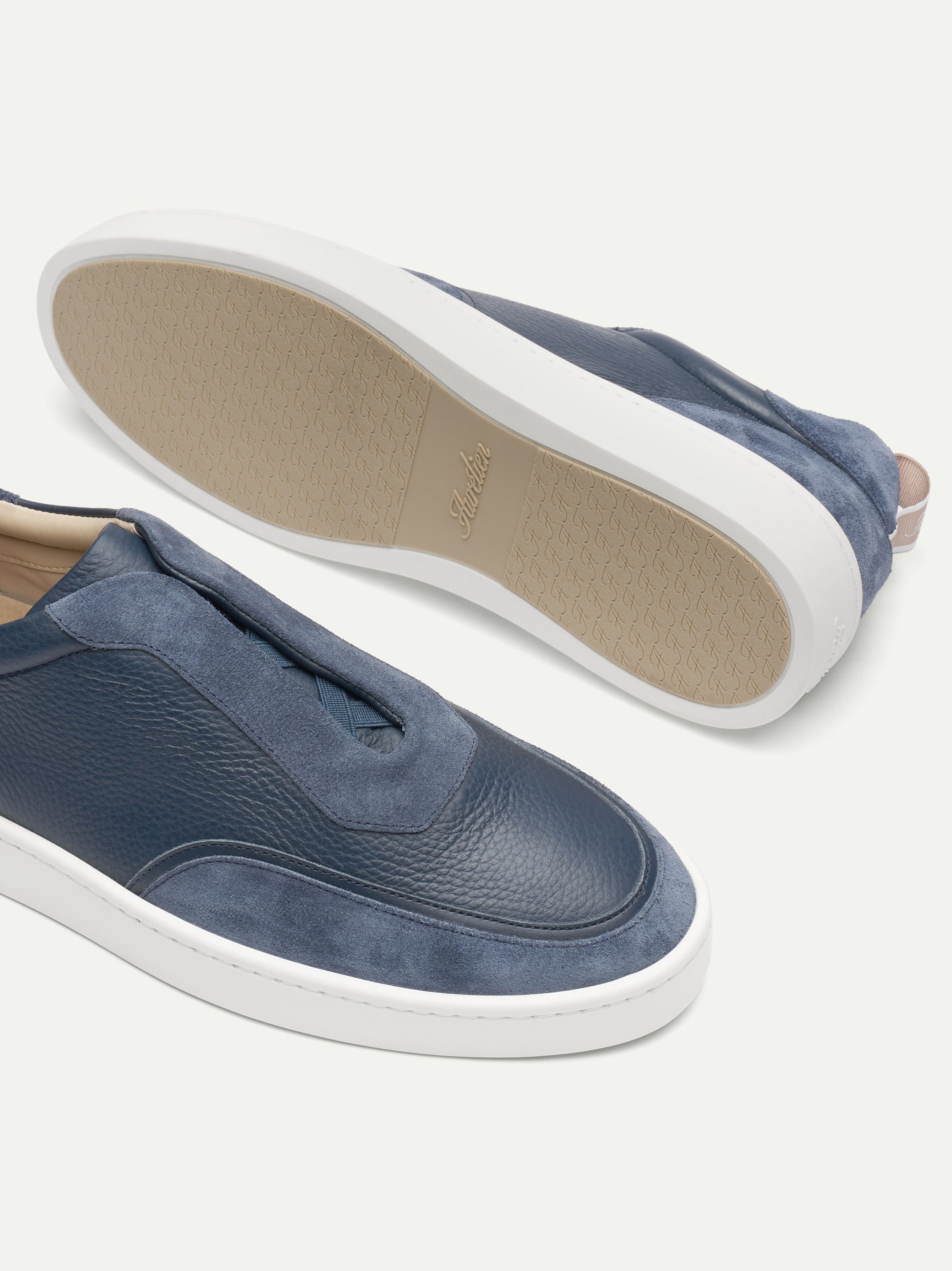 Steel Blue Grain Leisure Sneaker