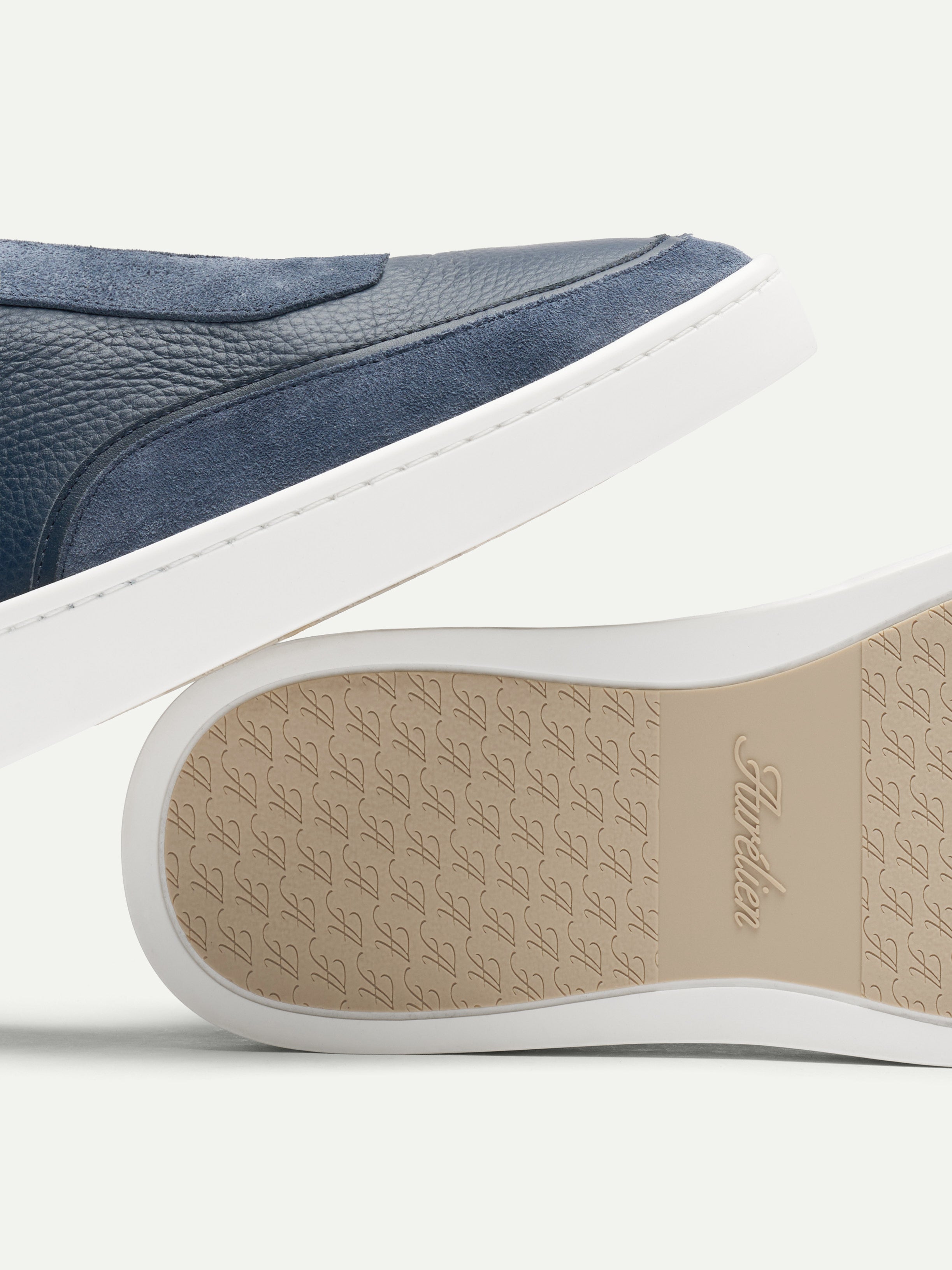 Steel Blue Grain Leisure Sneaker