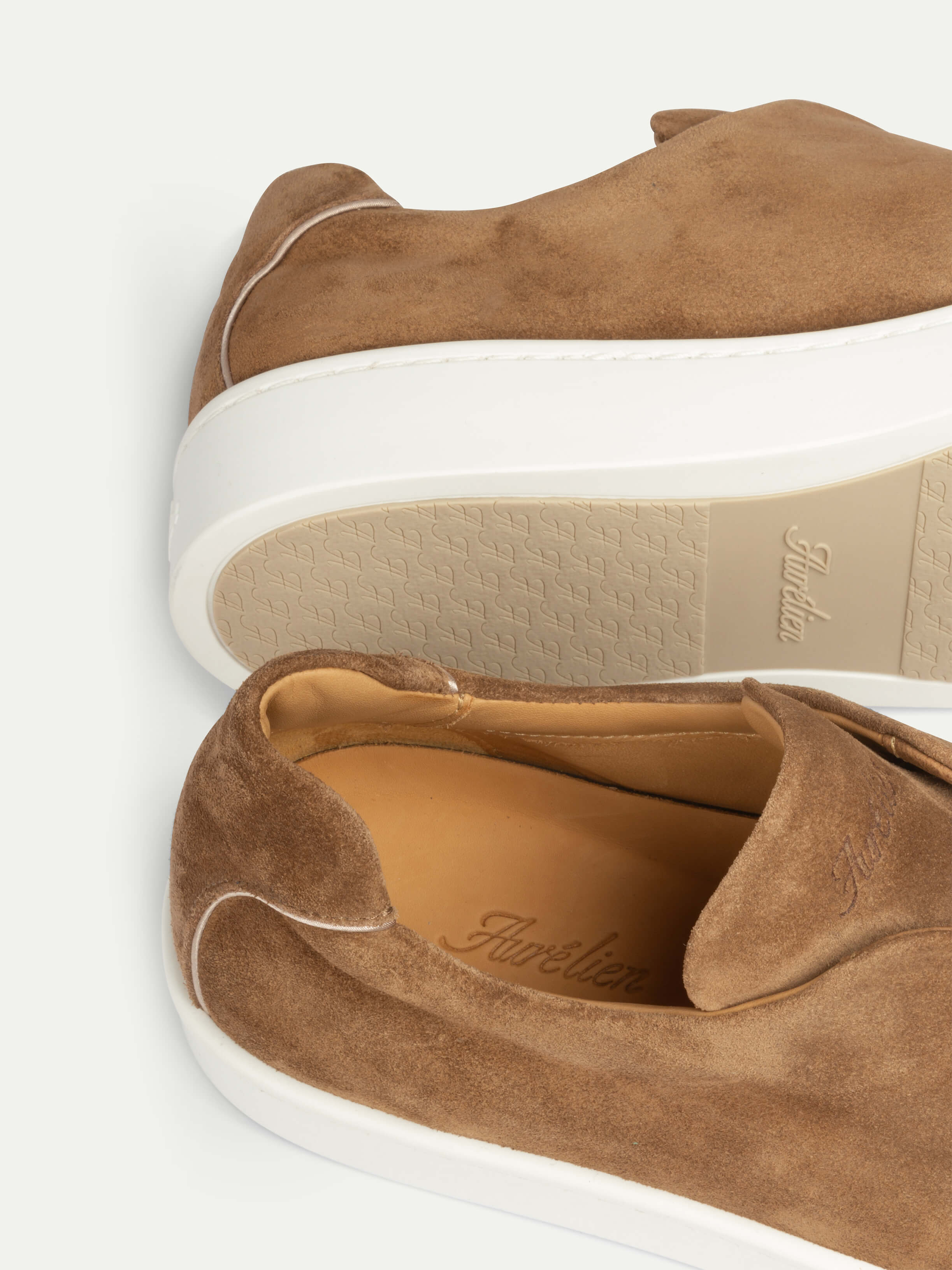 Golden Brown AUR3 Sneaker