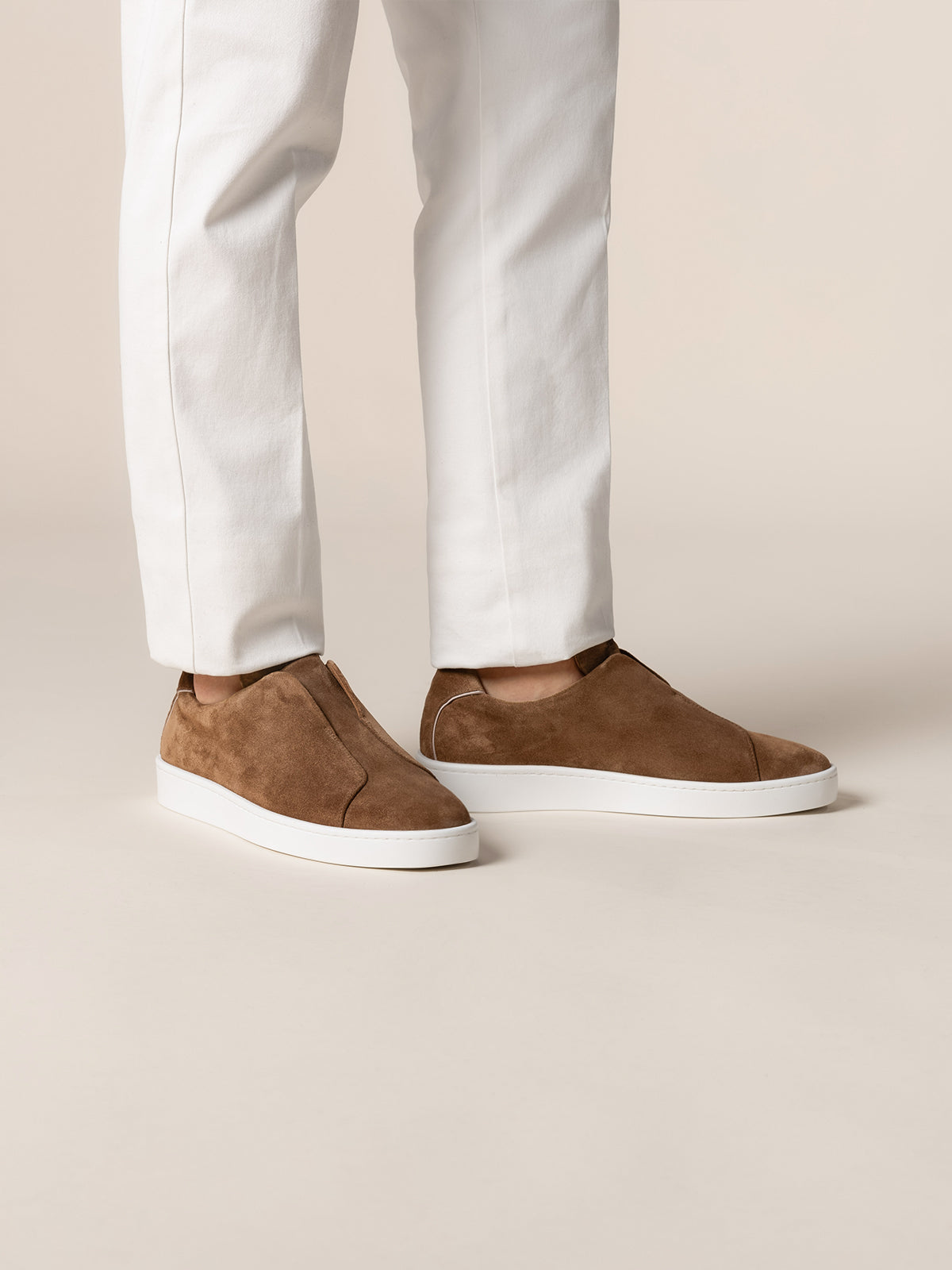 Golden Brown AUR3 Sneaker