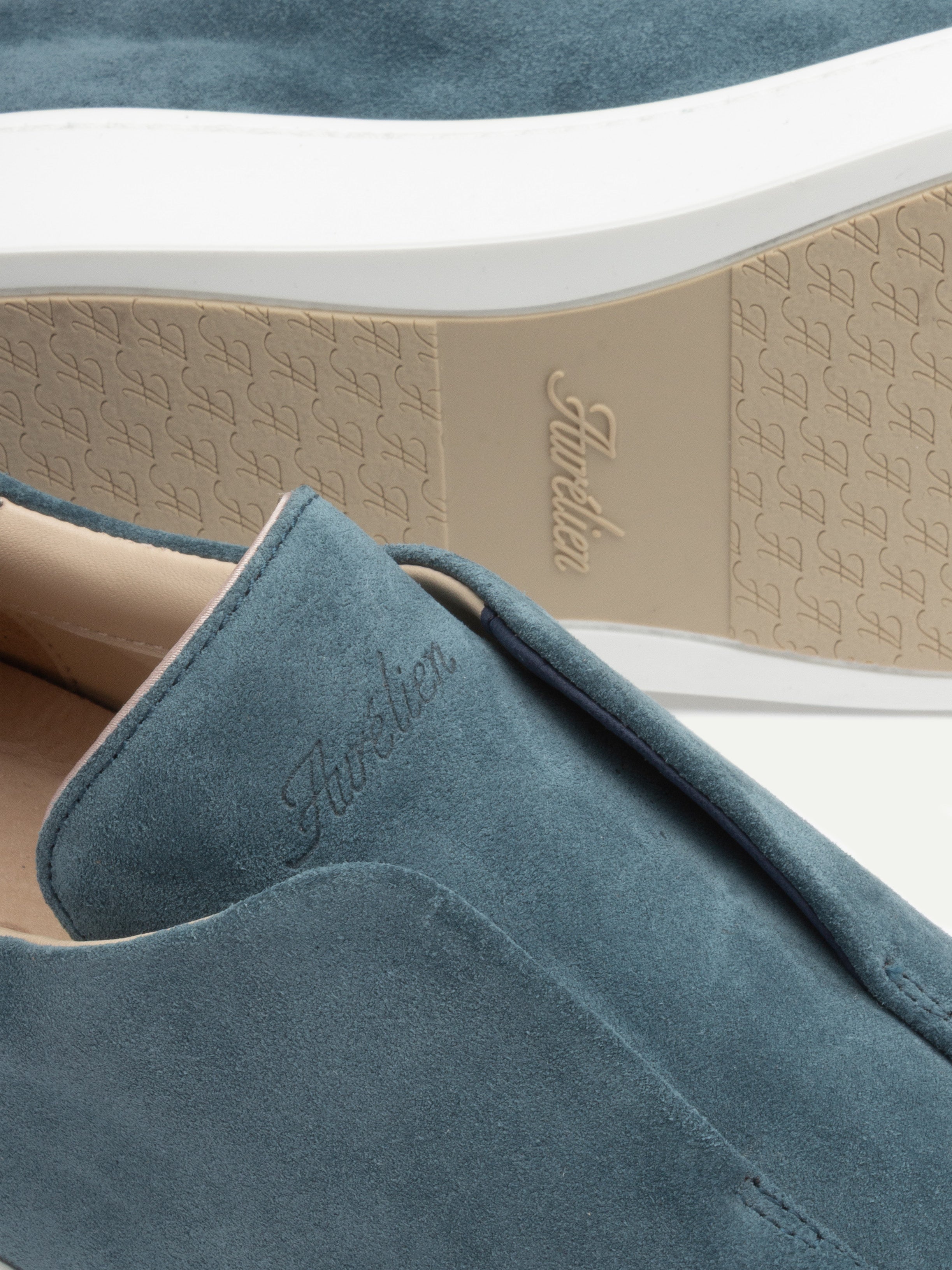 Sea Green AUR3 Sneaker