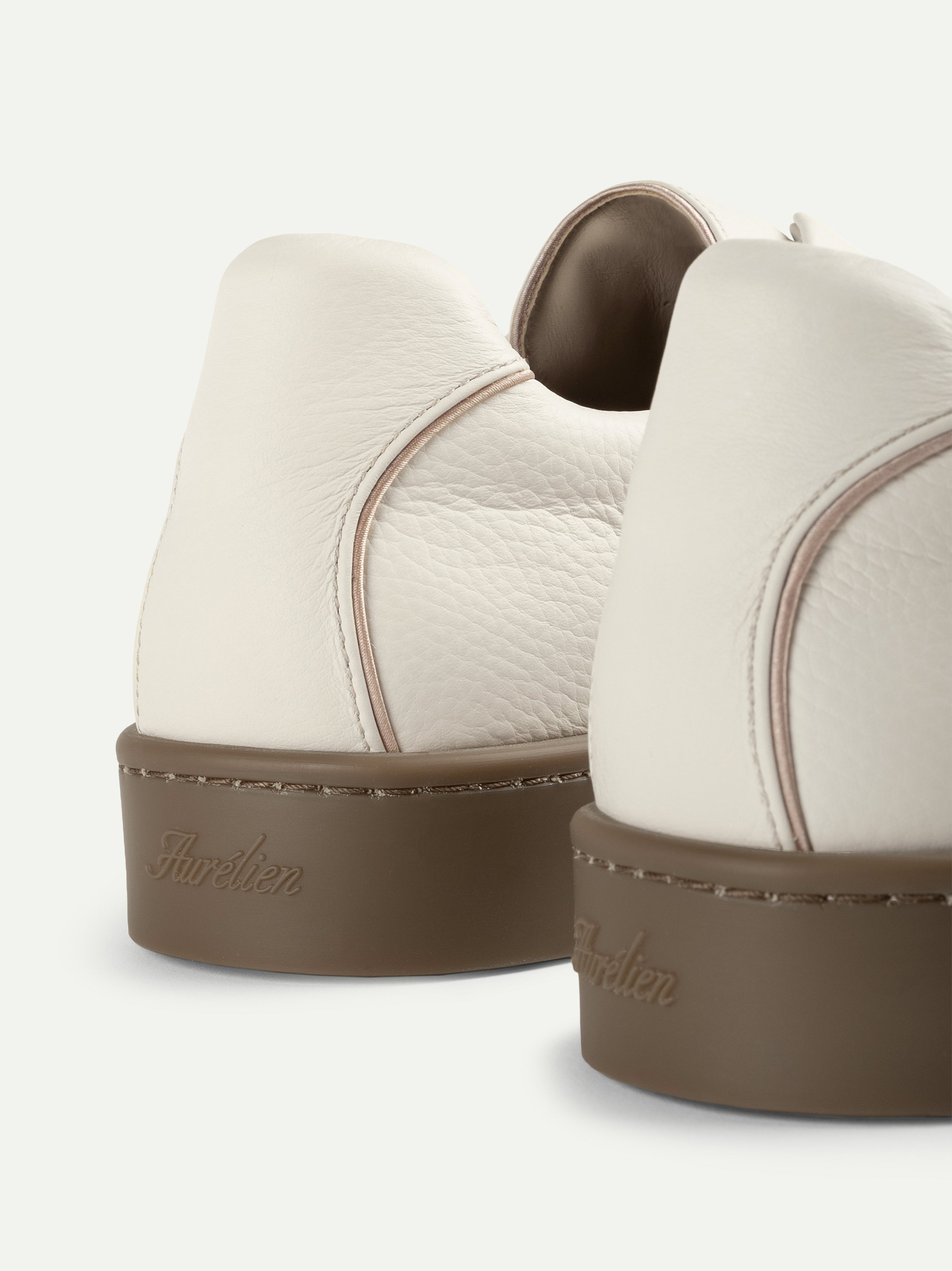 Ivory Grain AUR3 Sneaker
