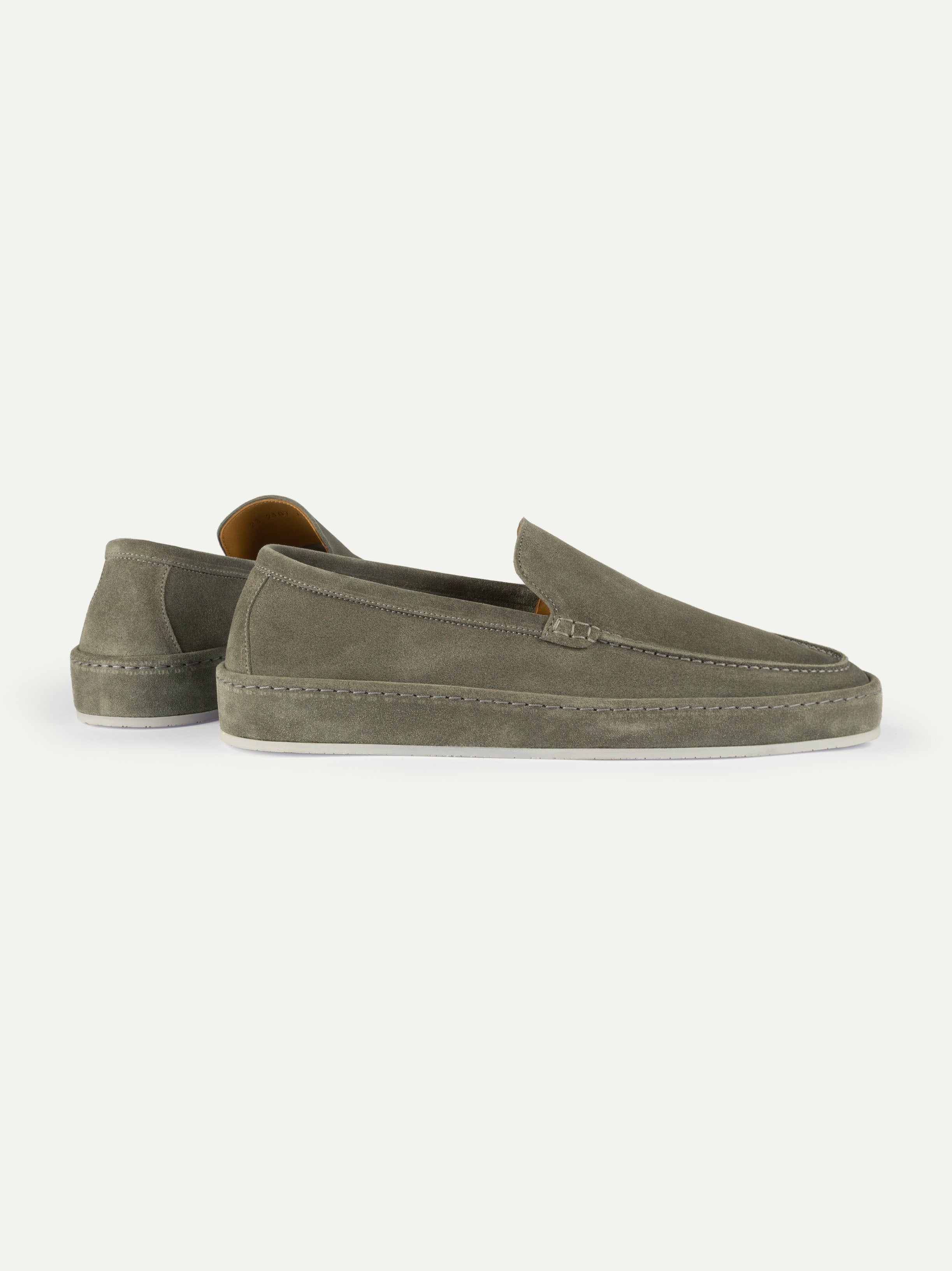 Pistache Voyager Loafer
