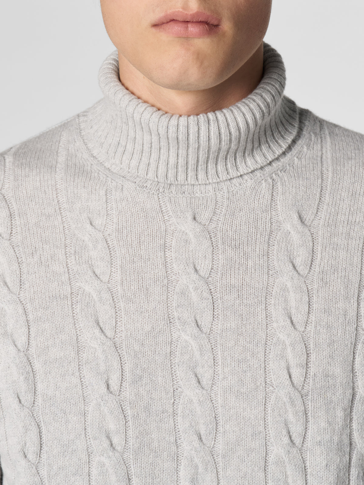 Dolcevita Cable Knit Sweater Light Grey
