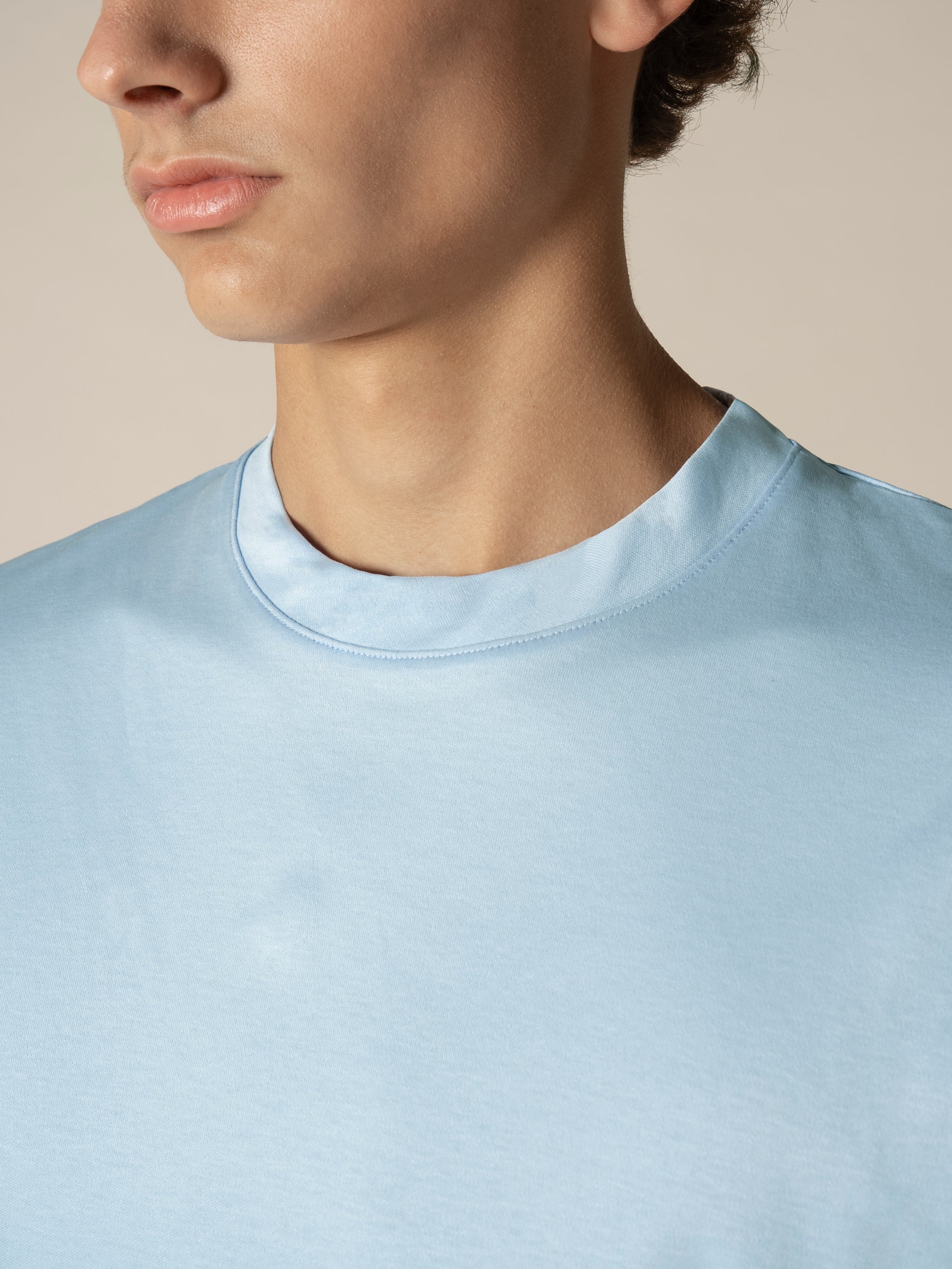 AUR1 T-Shirt Light Blue