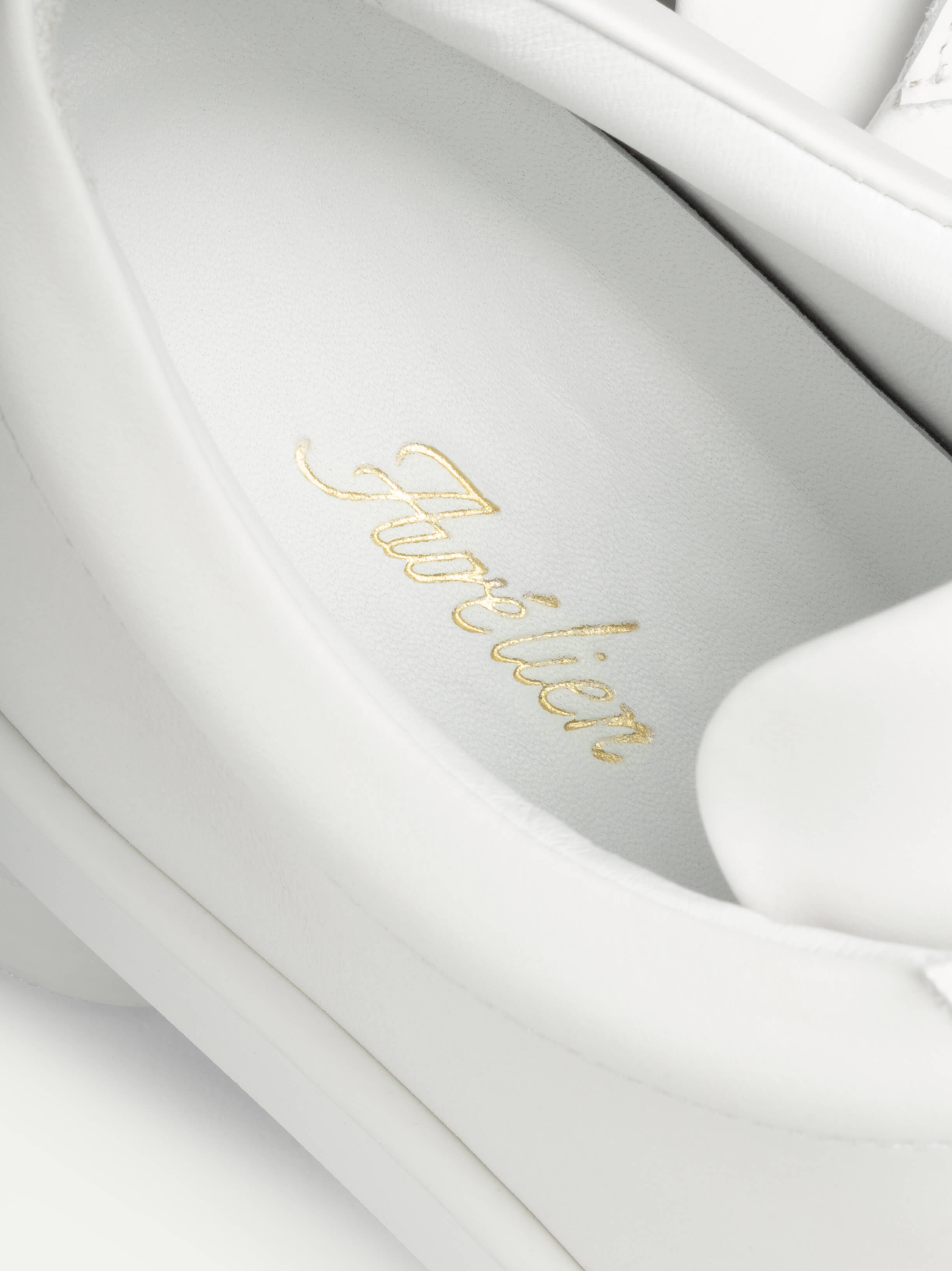 White AUR1 Sneaker