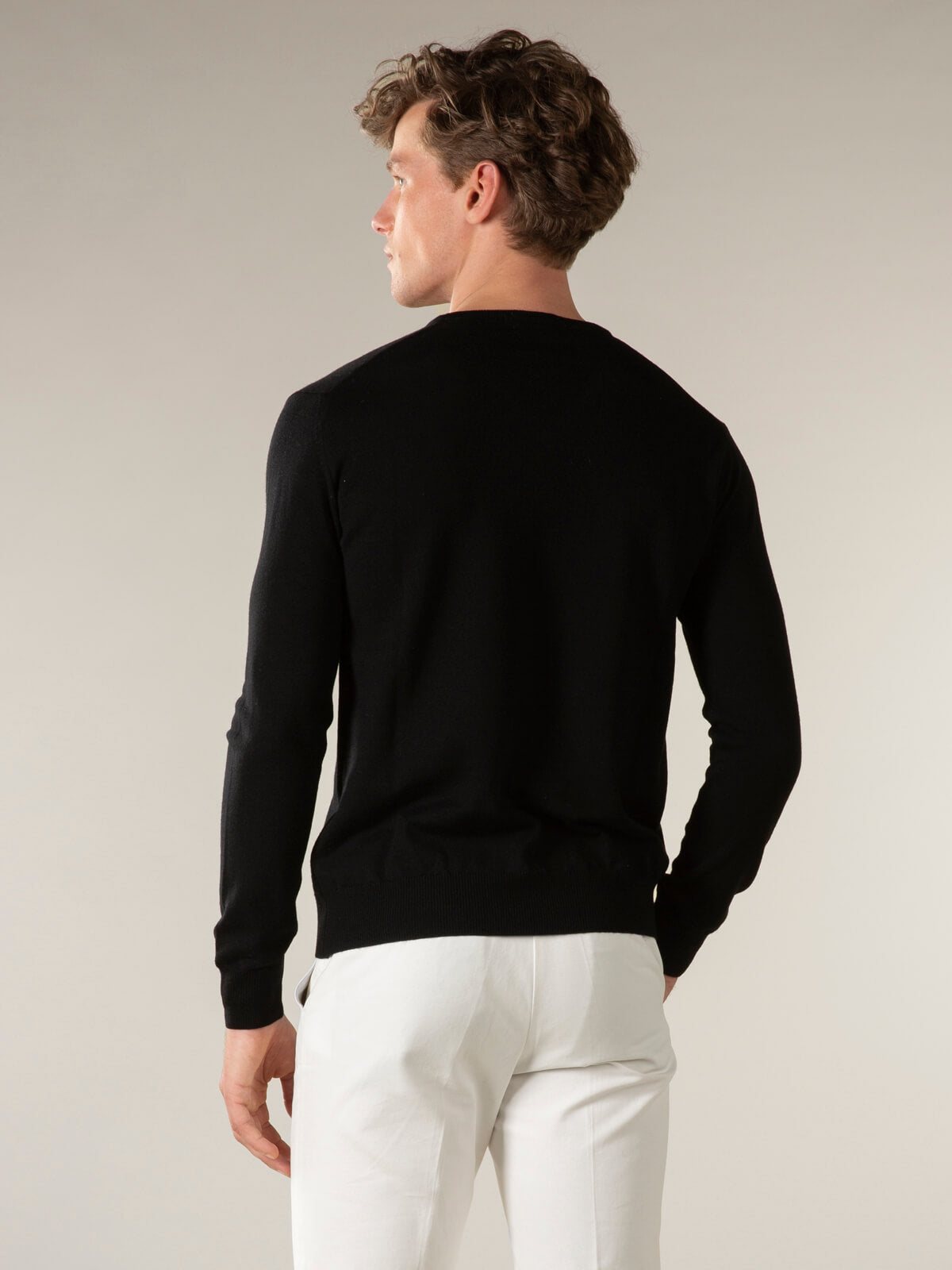 Extrafine Merino V-hals Trui Zwart