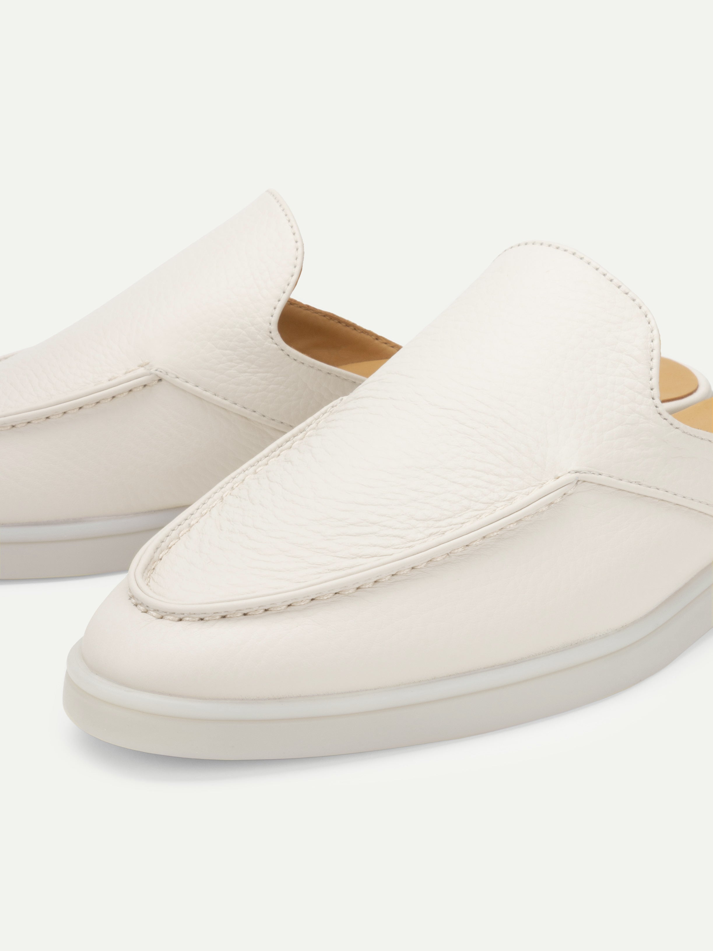 Lady Ivory Grain Yacht Slipper