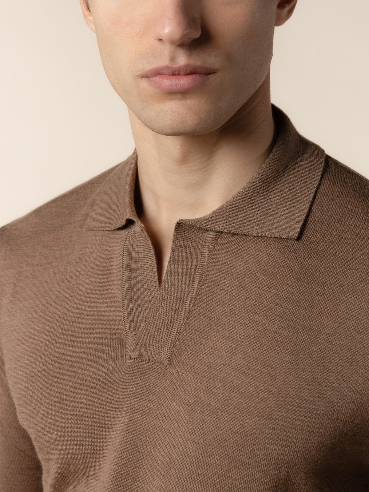 Extrafine Merino Buttonless Polo Golden Brown