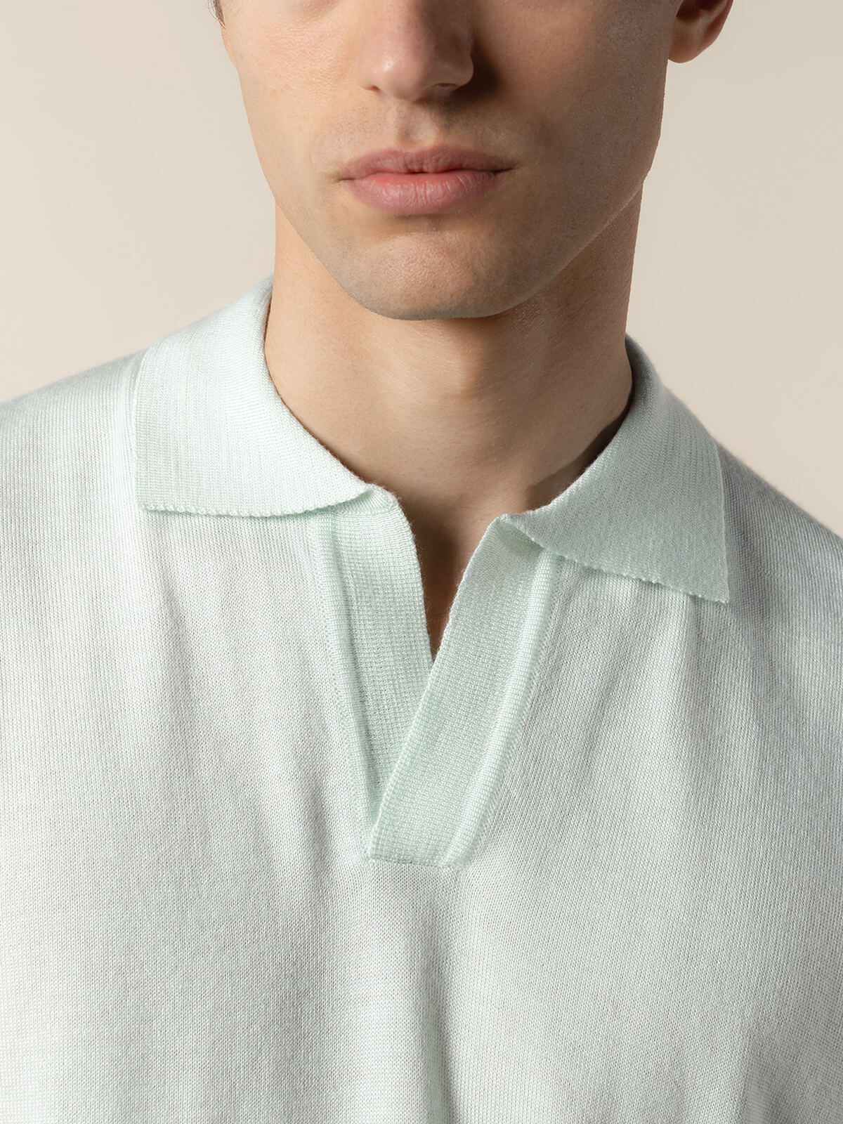 Shortsleeve Buttonless Polo Light Green