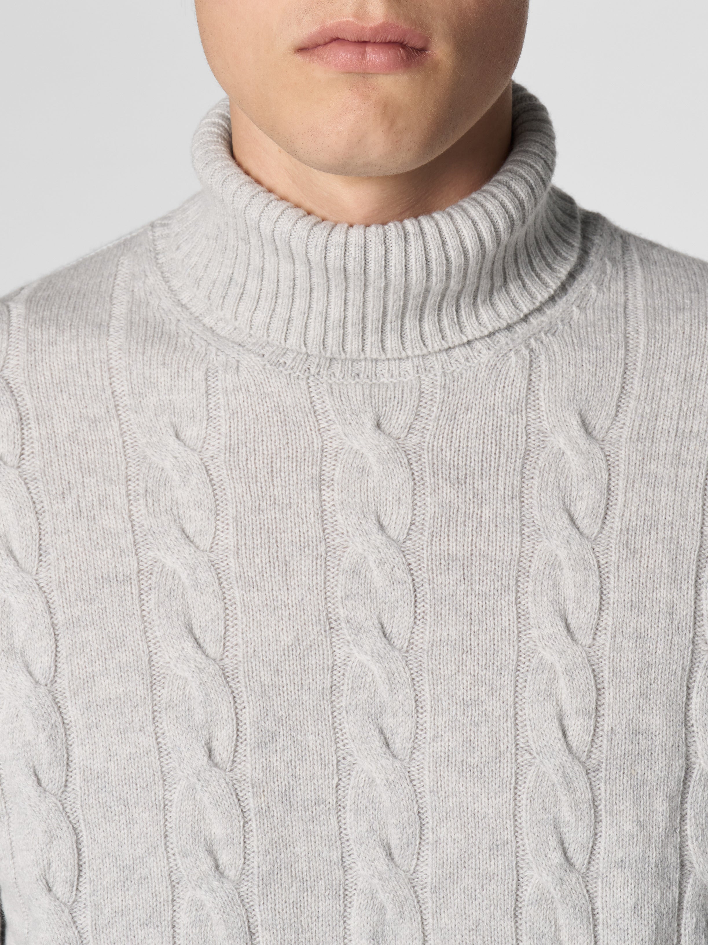 Dolcevita Cable Knit Sweater Light Grey