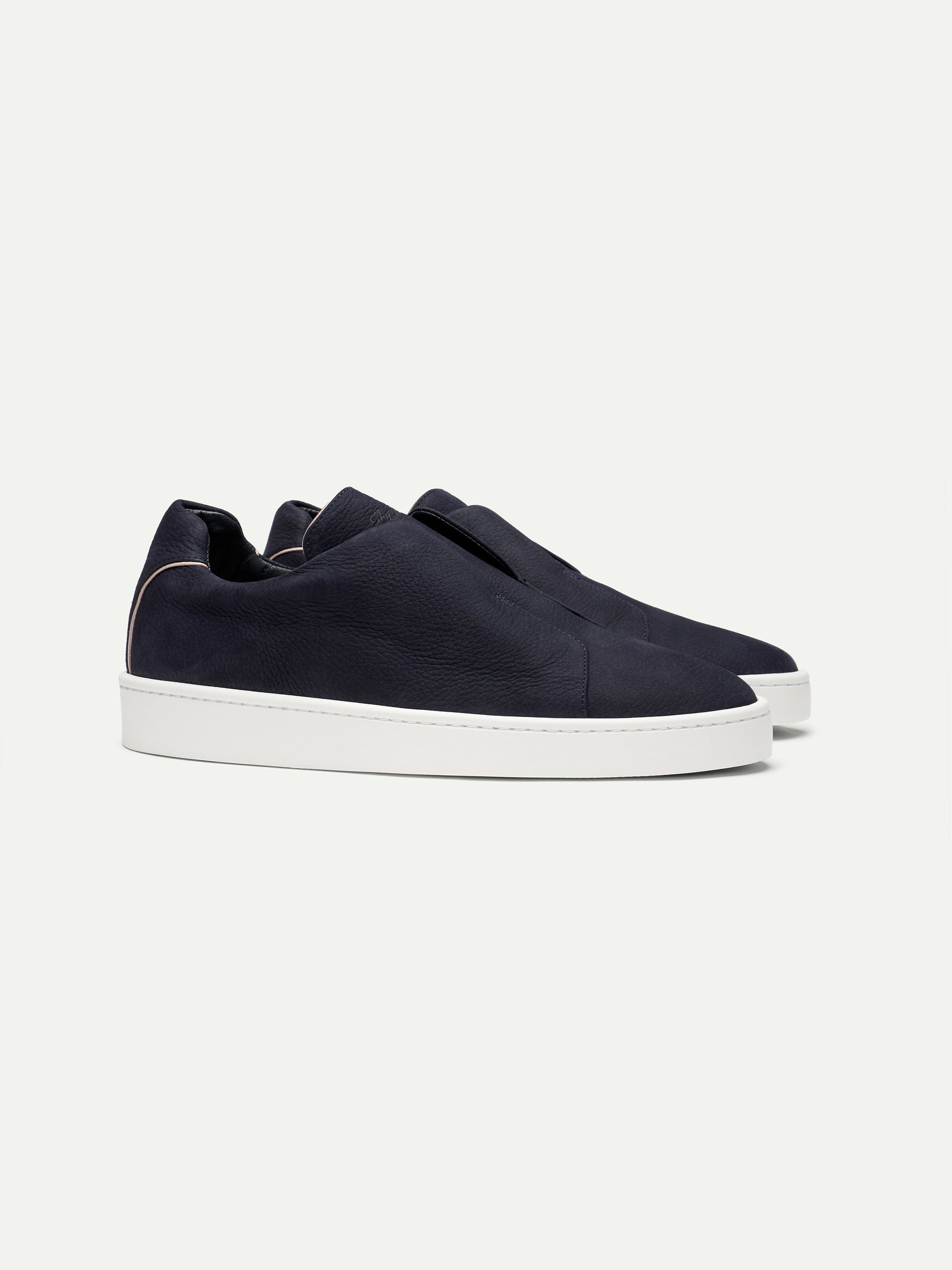Navy Nubuck AUR3 Sneaker