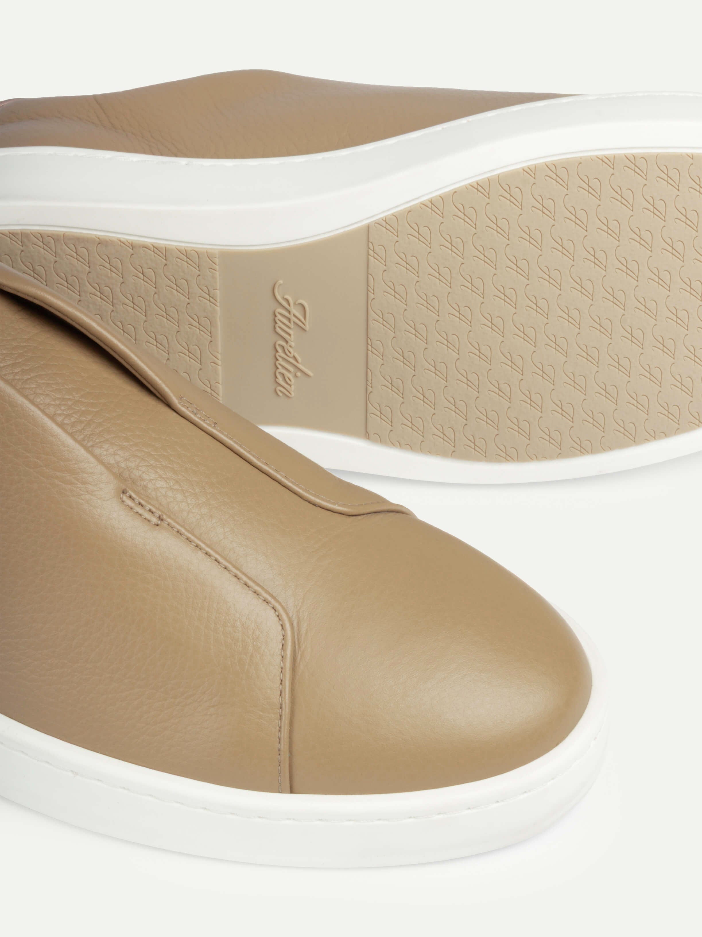 Nut Grain AUR3 Sneaker