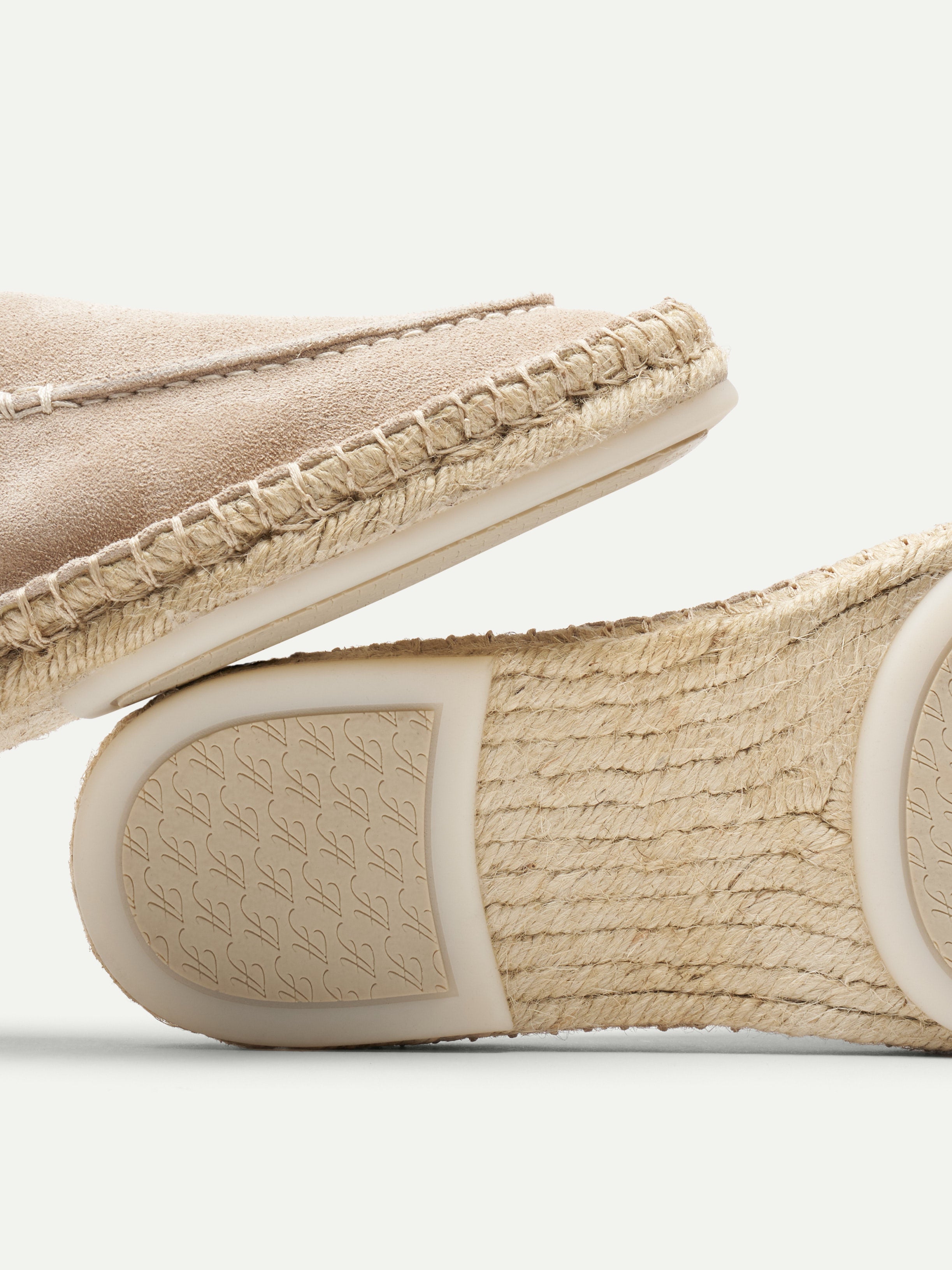 Light Beige Beachside Mule