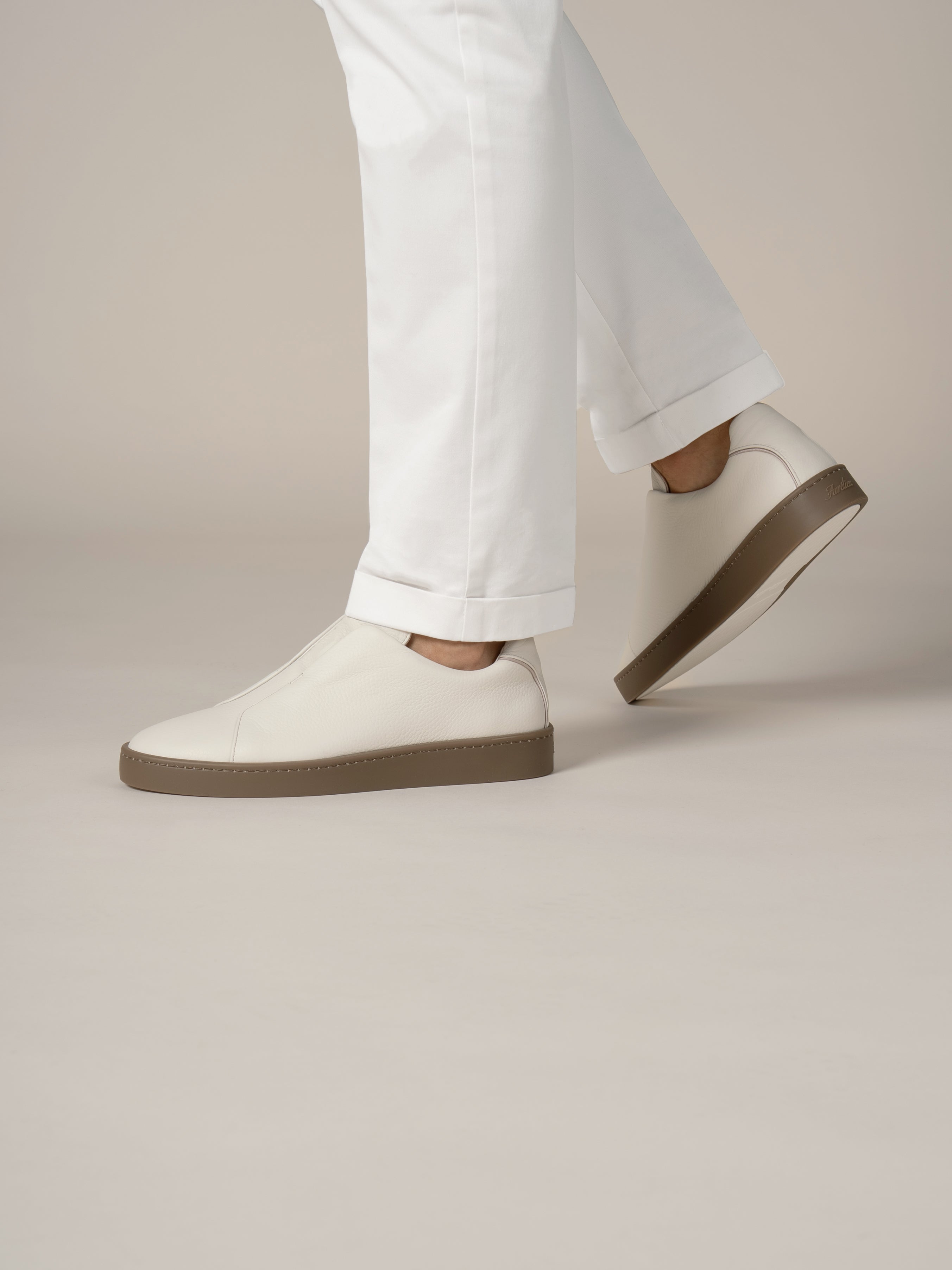 Ivory Grain AUR3 Sneaker