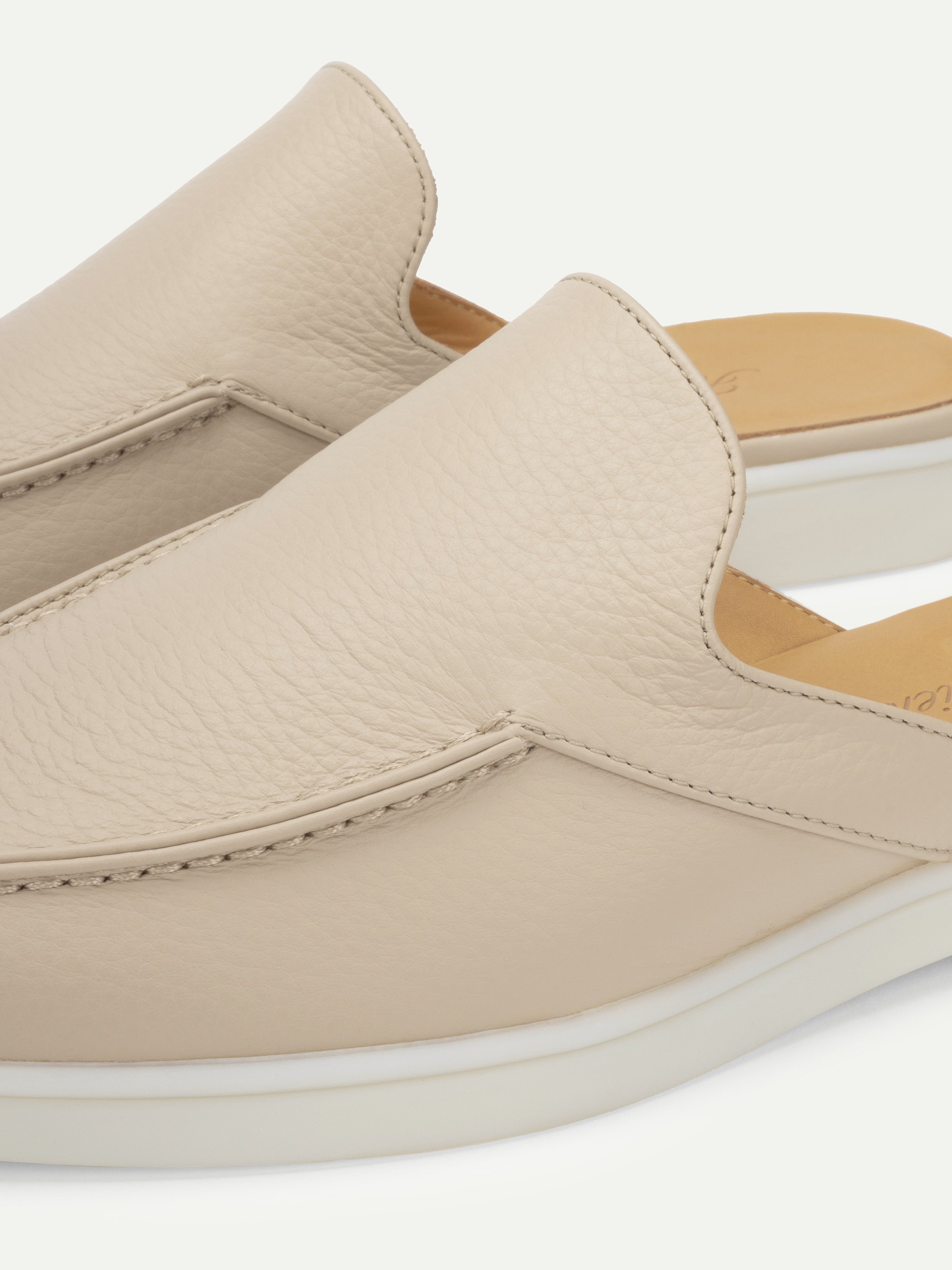 Lady Beige Grain Yacht Slipper