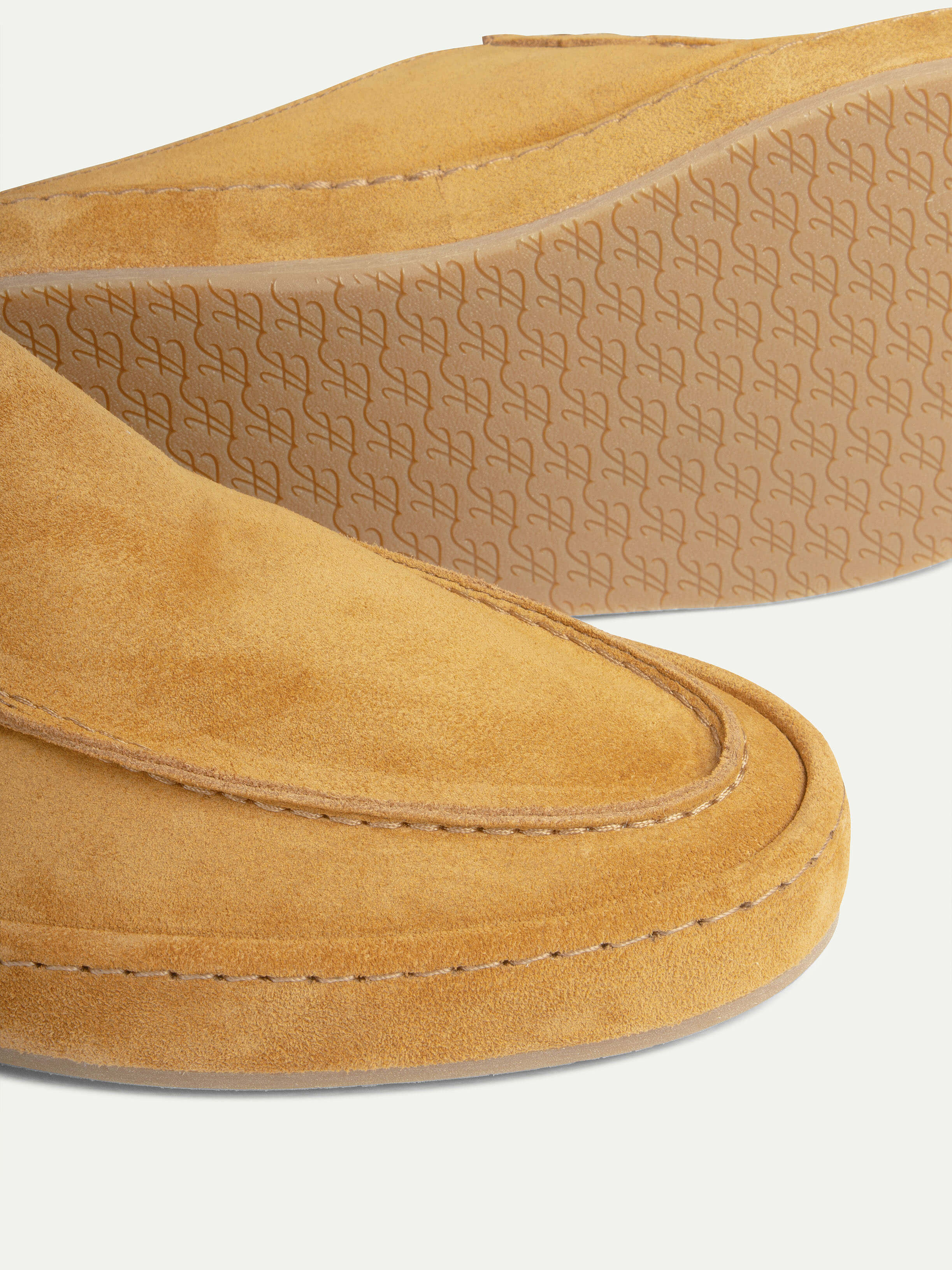 Saffron Voyager Slipper
