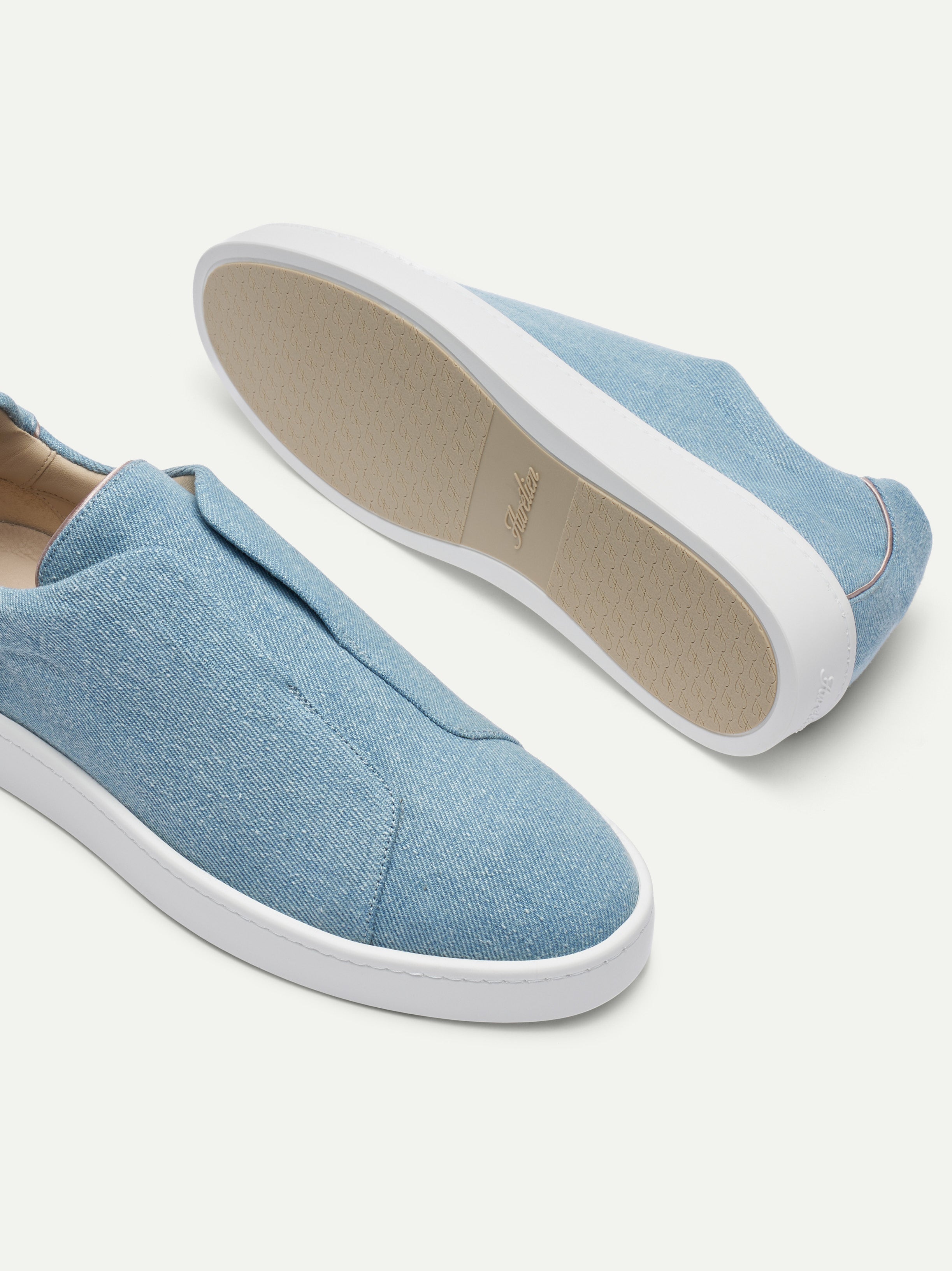 Light Blue Denim AUR3 Sneaker