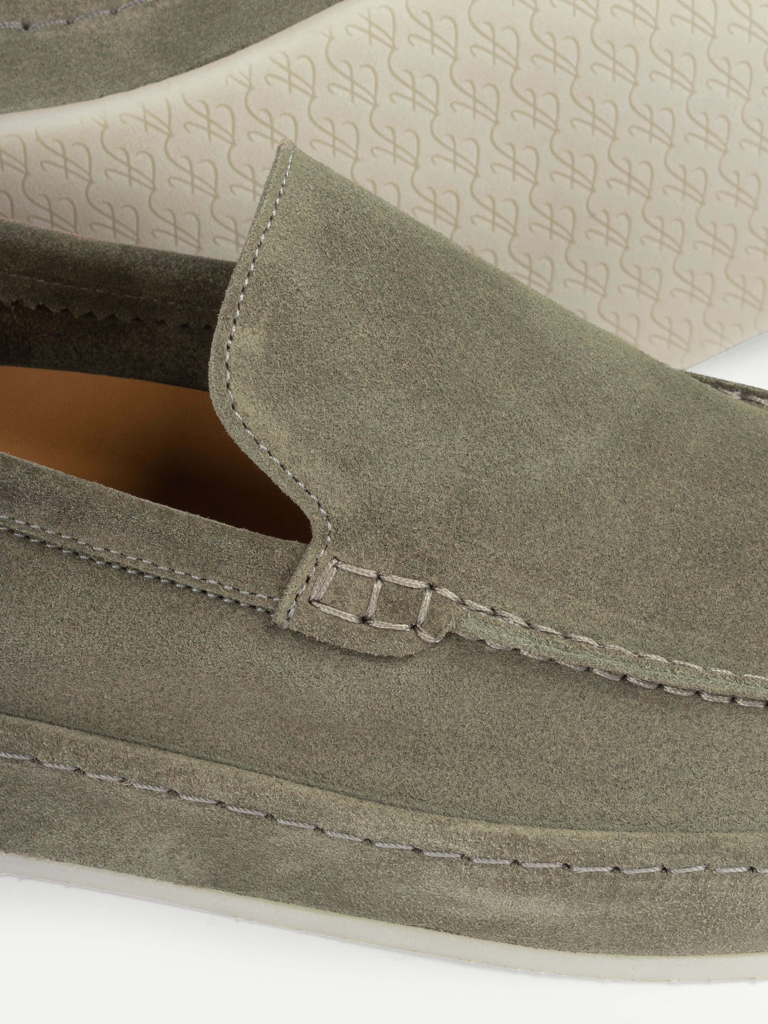 Pistache Voyager Loafer