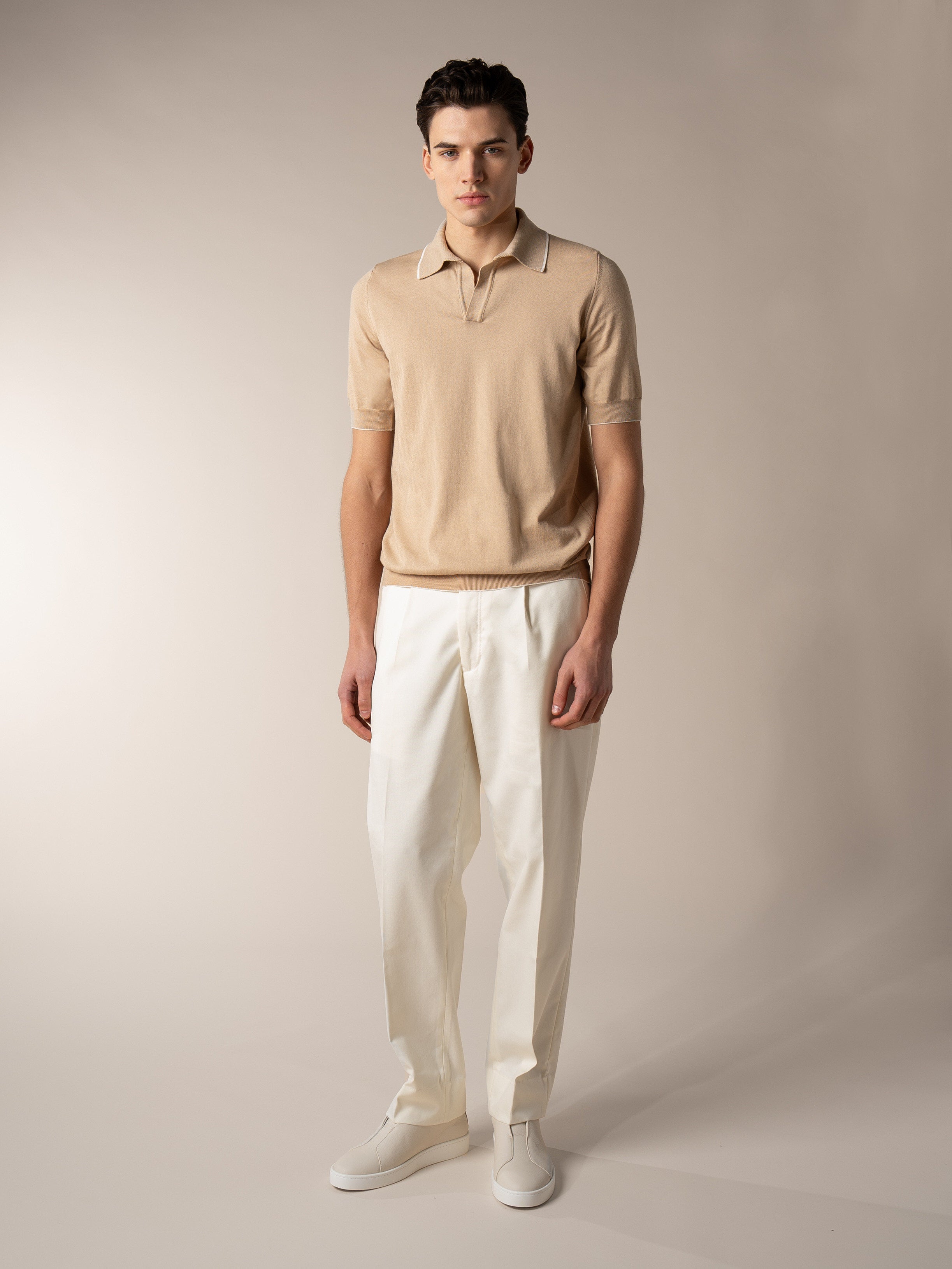 Shortsleeve Buttonless Polo Beige