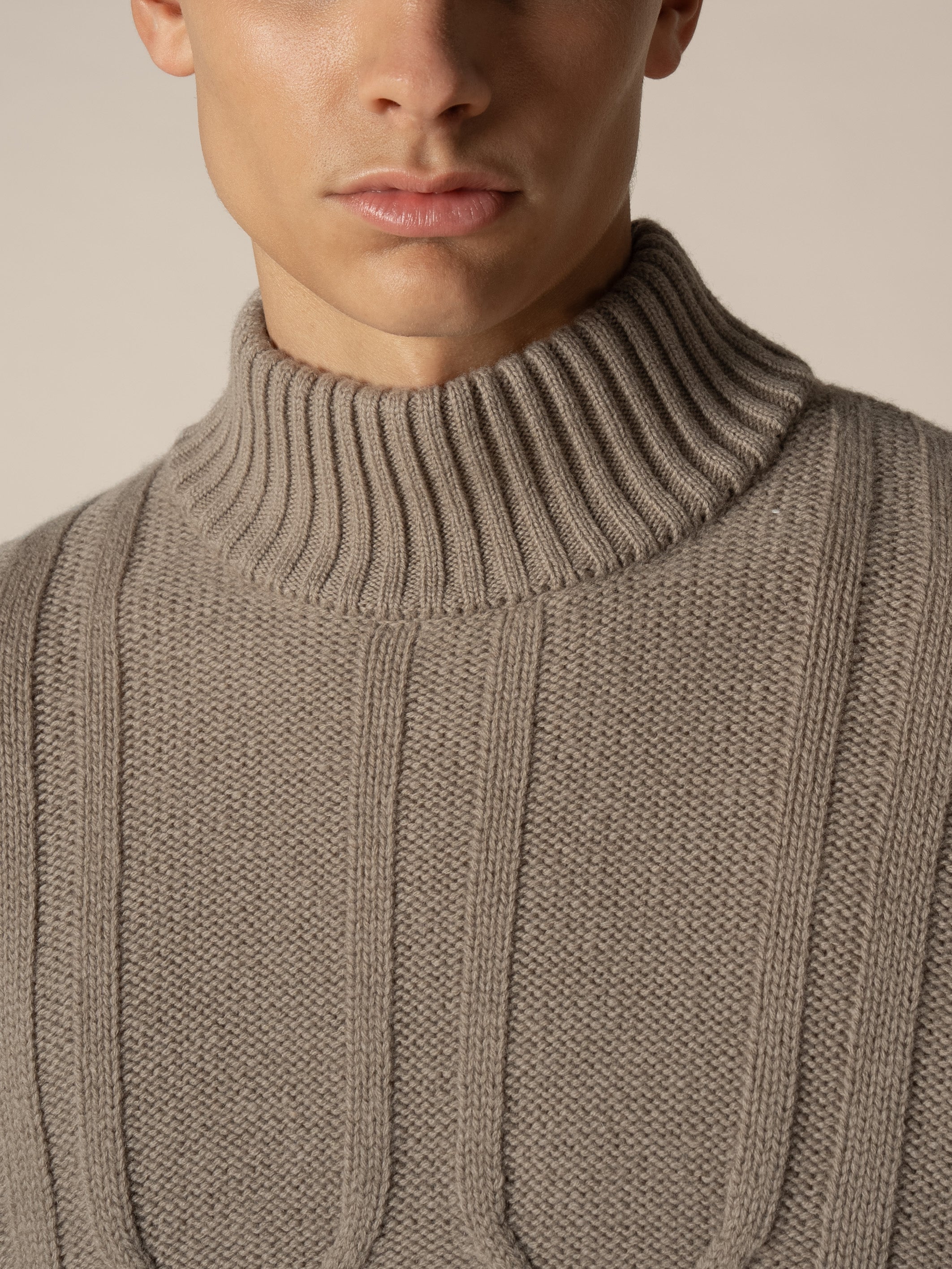 Mockneck Taupe