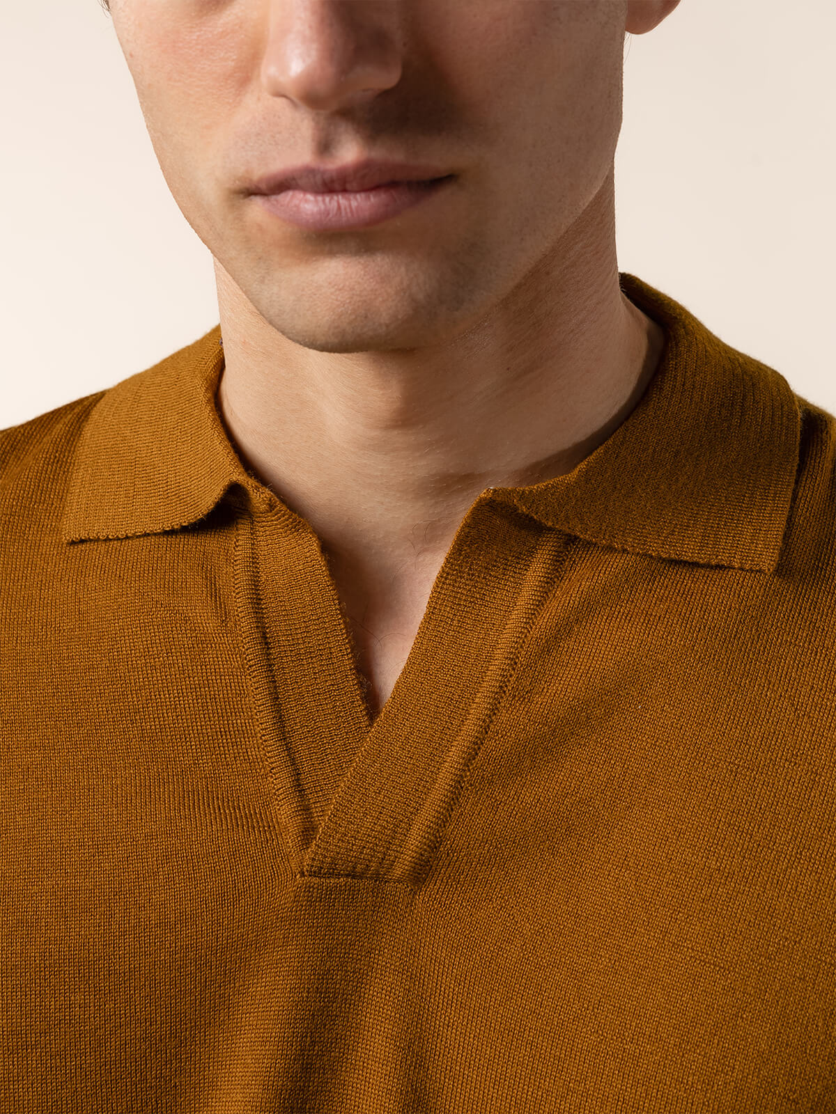 Extrafine Merino Buttonless Polo Saffron