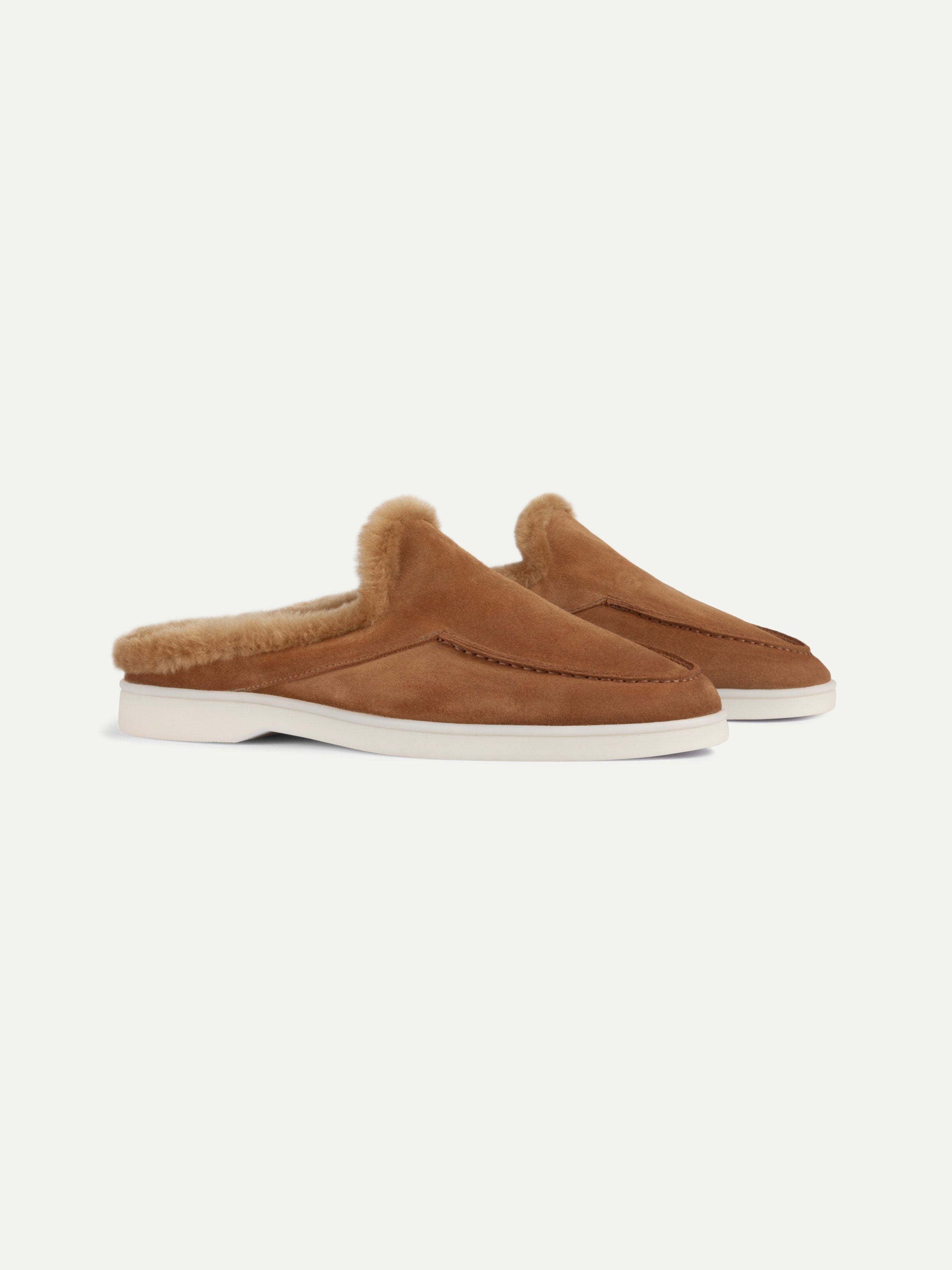 Lady Caramel Fur Yacht Slipper