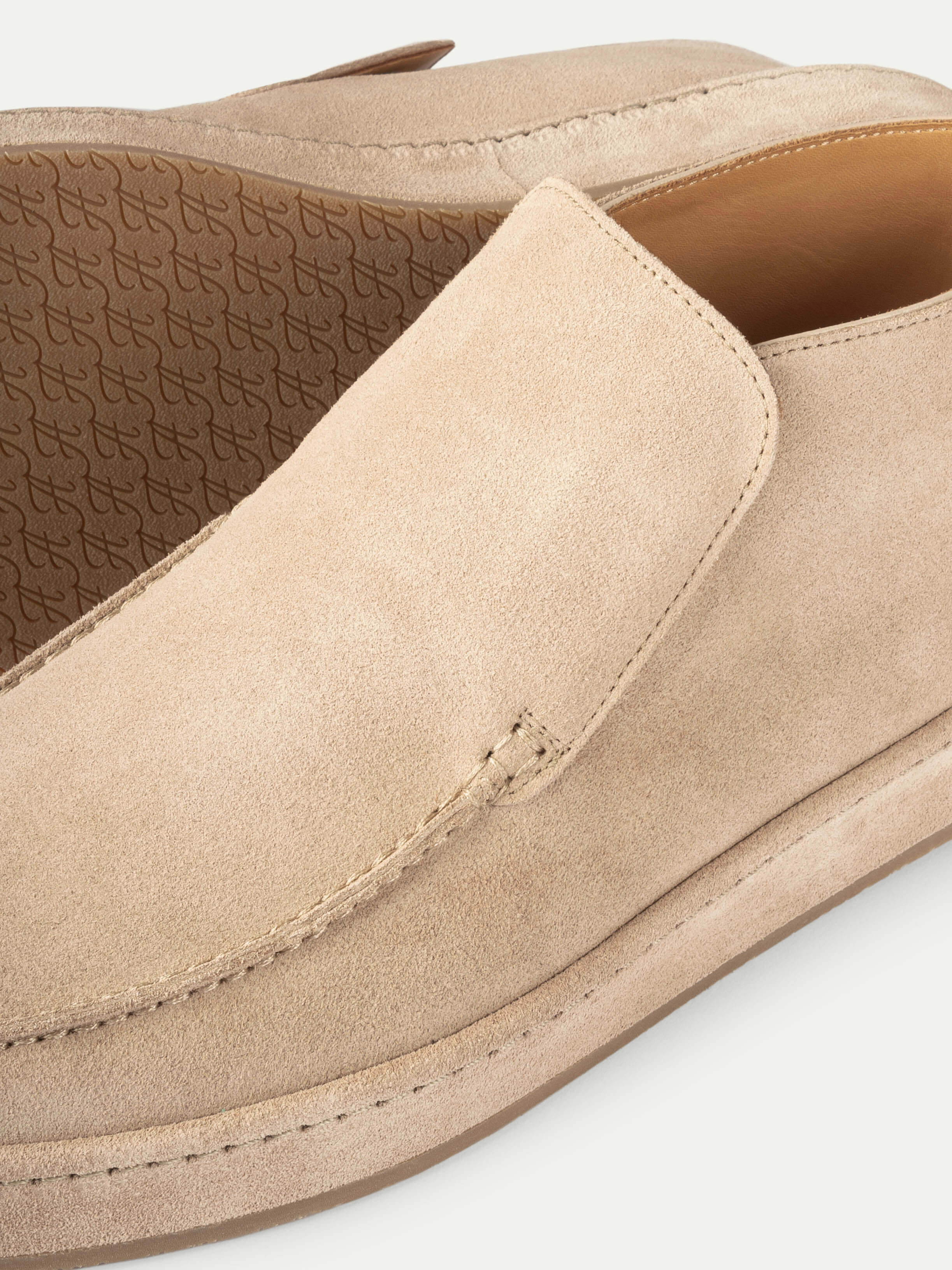 Light Beige Voyager City Loafer