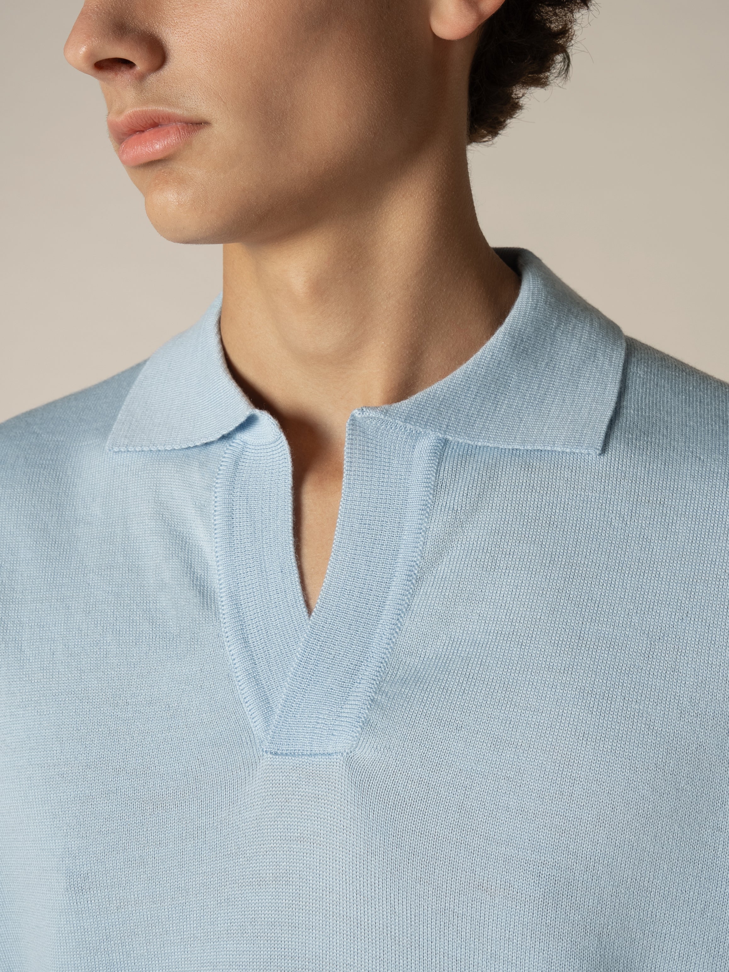 Extrafine Merino Buttonless Polo Light Blue