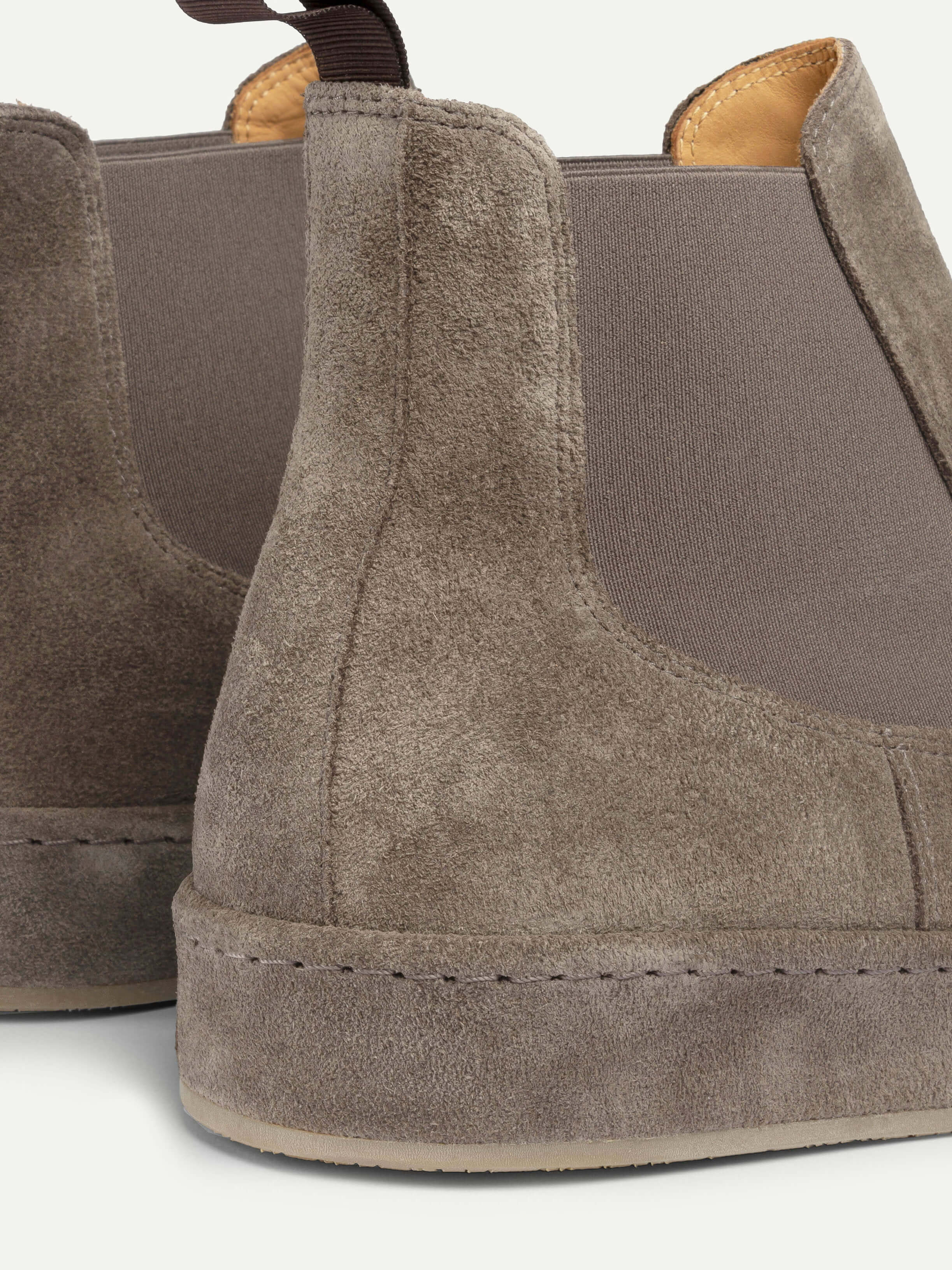 Ash Grey Voyager Chelsea