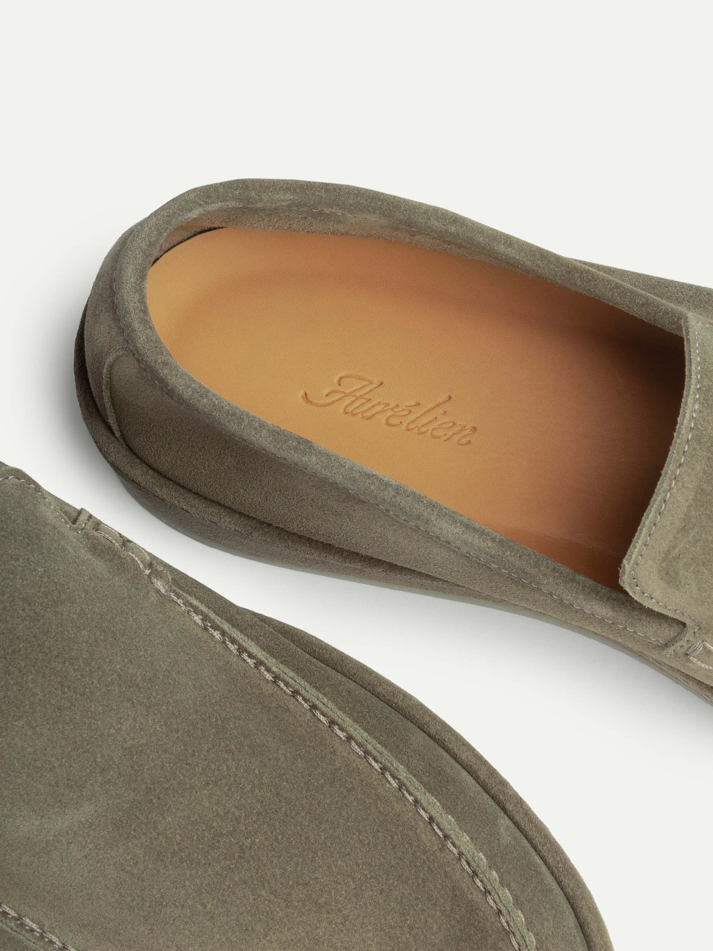 Pistache Voyager Loafer