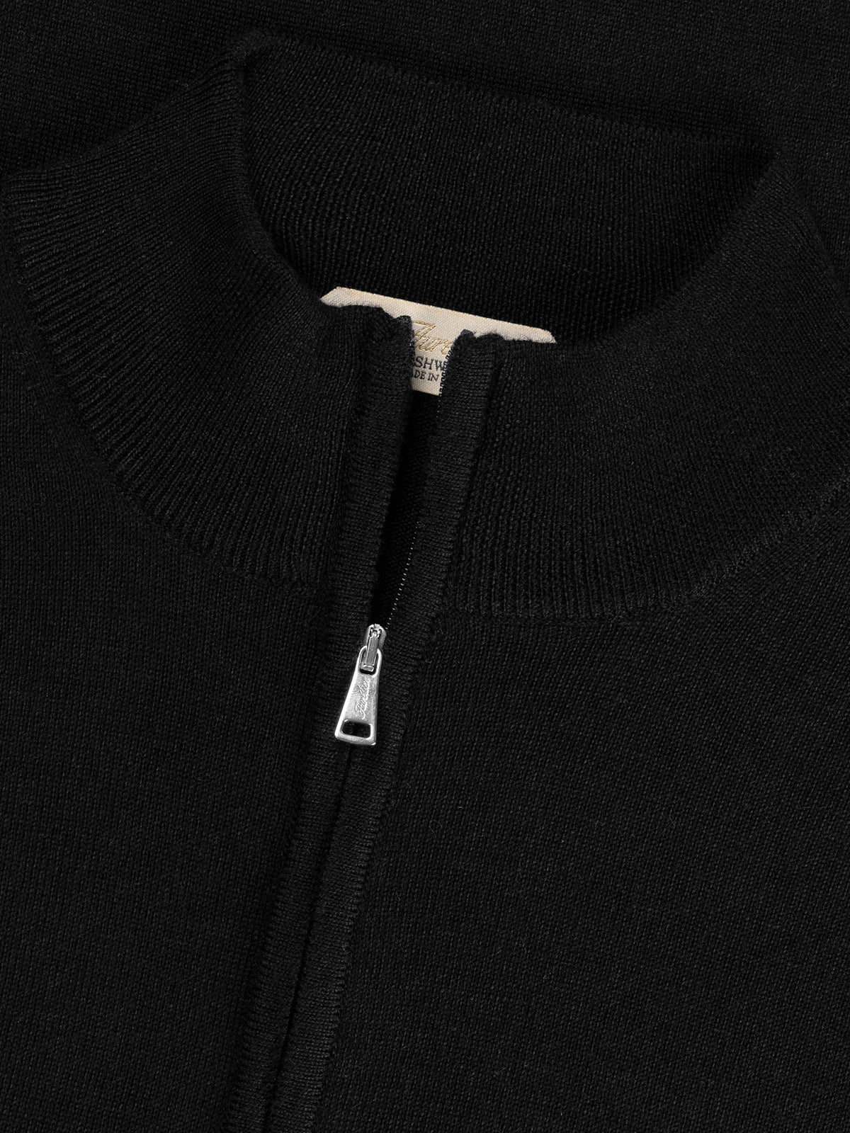 Extrafine Merino Zipper Vest Black