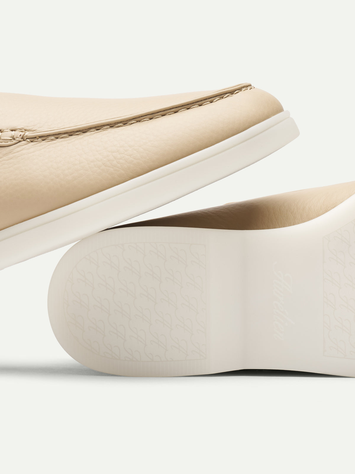Lady Beige Grain City Loafer