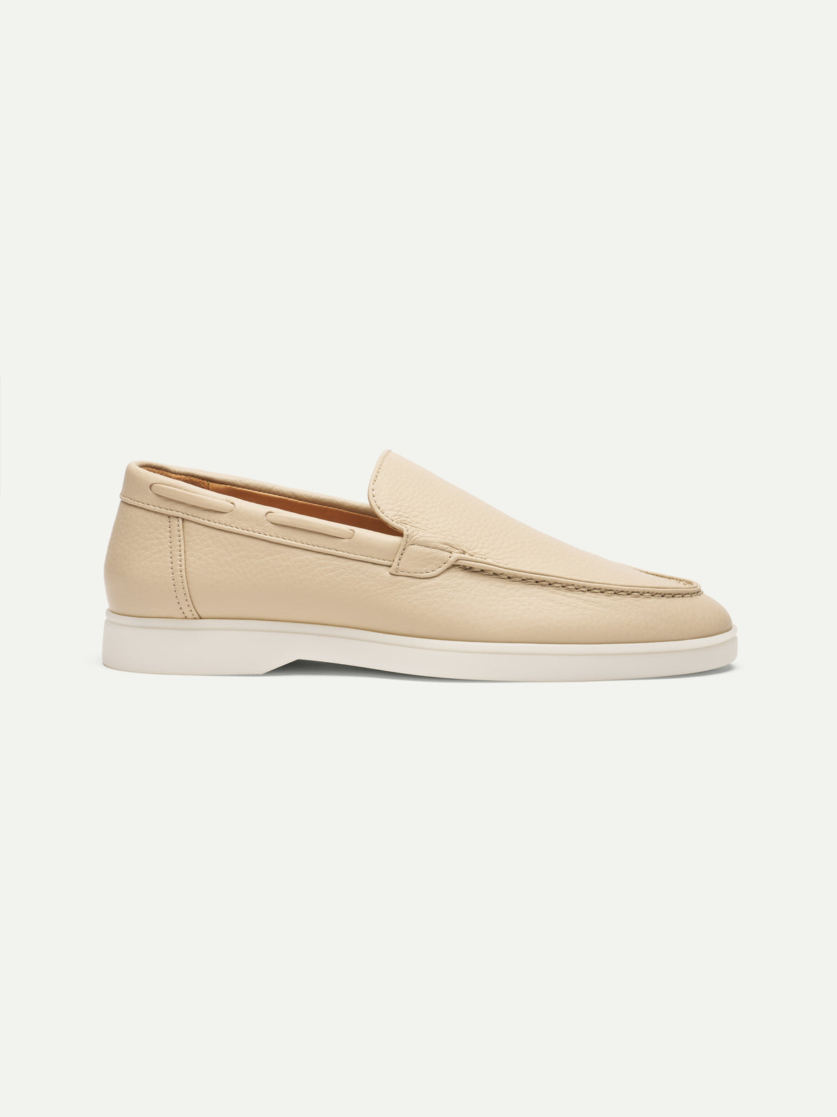 Lady Beige Grain Yacht Loafers