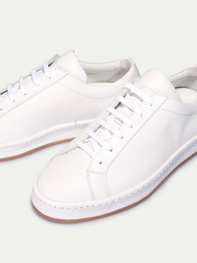 Lady White Voyager Sneaker