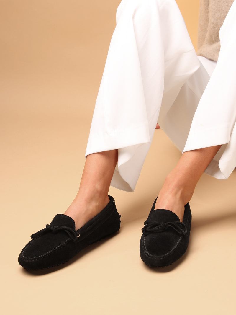 Tod's Gommino Driving Shoe - Black - Loafers